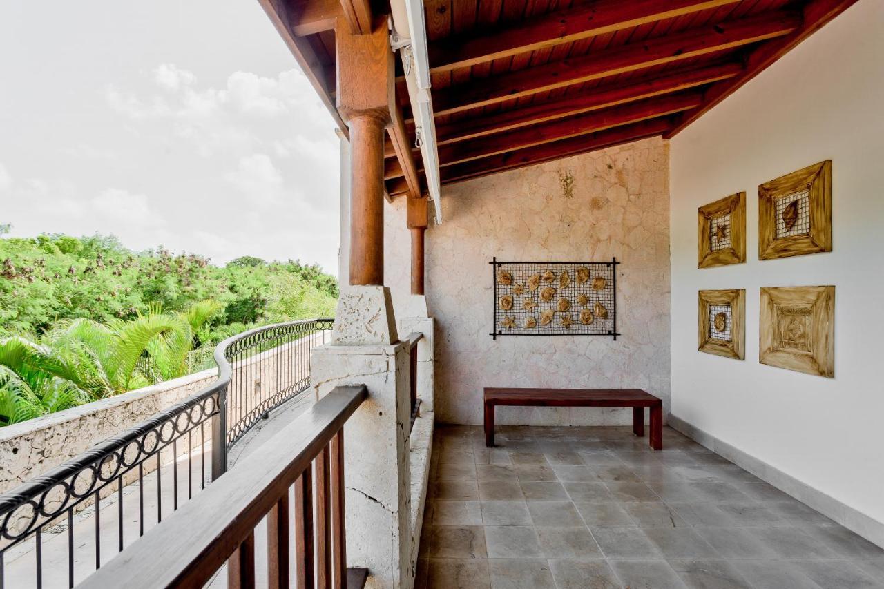 Luxe 1 Bedroom Cap Cana, Dr - Steps Away From Pool, King Bed, Caribbean Paradise! Apartment *