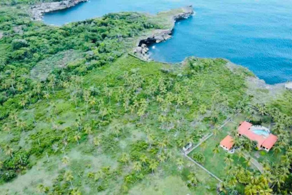 Palm House - Luxury - Samana - Ocean Front Sanchez