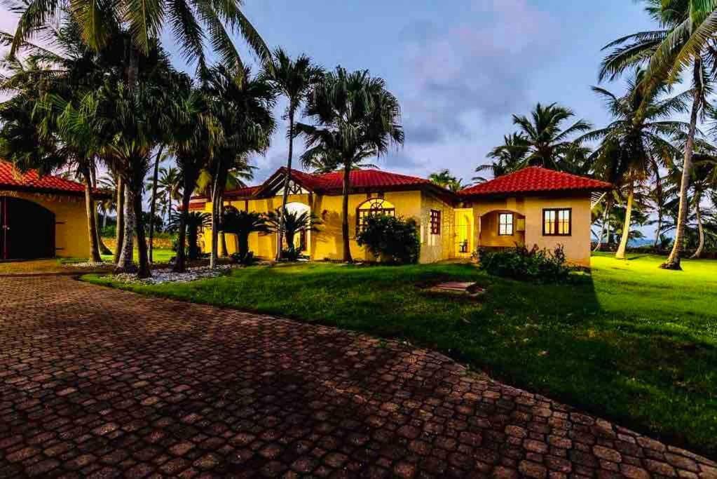 Villa Palm House - Luxury - Samana - Ocean Front Sanchez