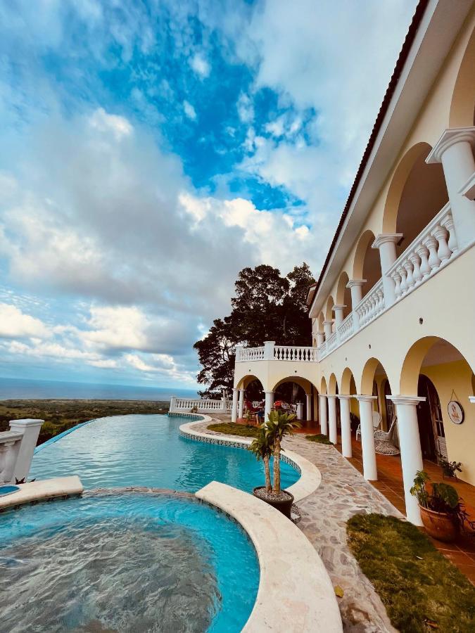 Homestay El Castillo Tropical *