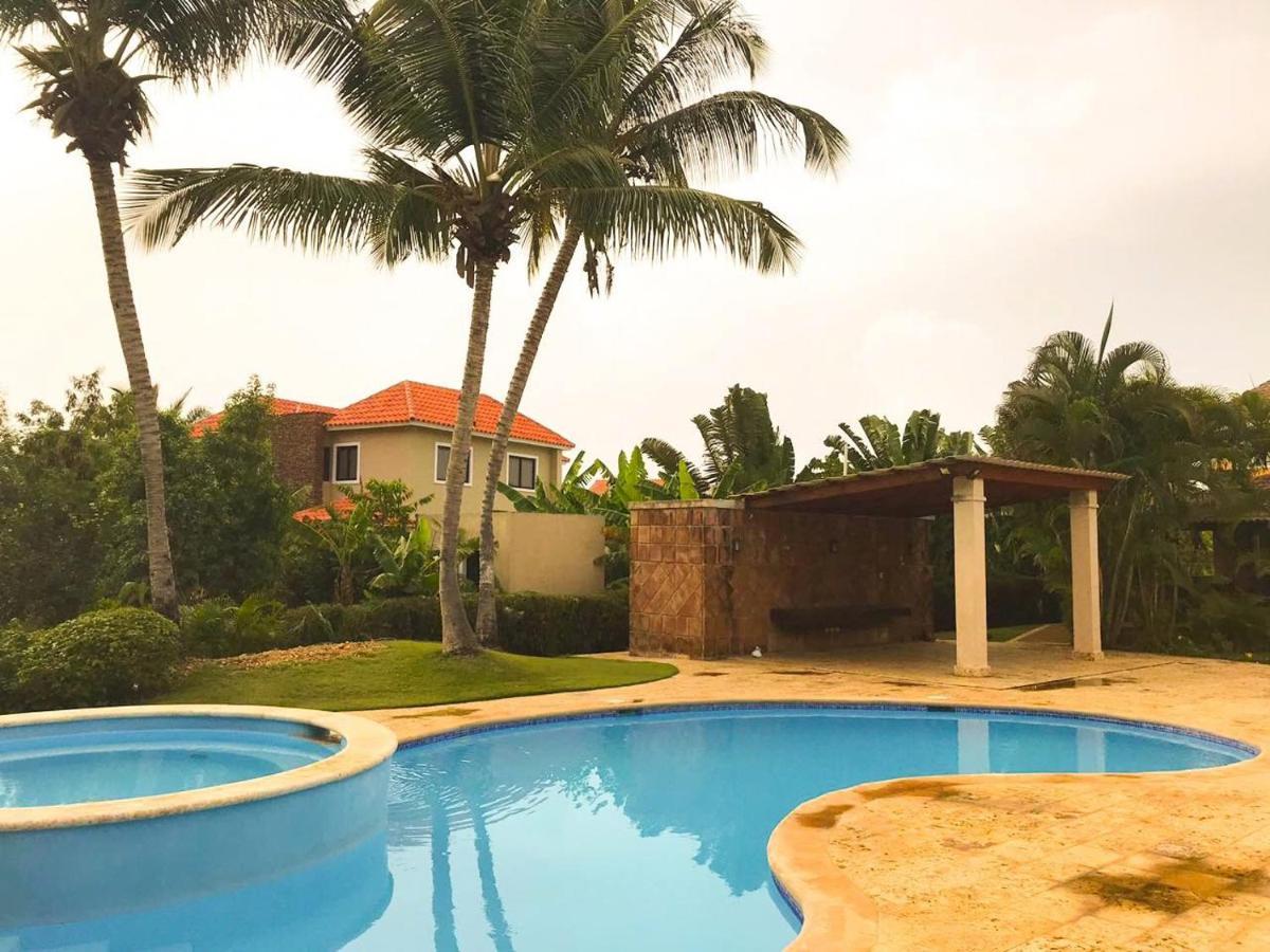 Villa Beautiful Metro Country Club, *