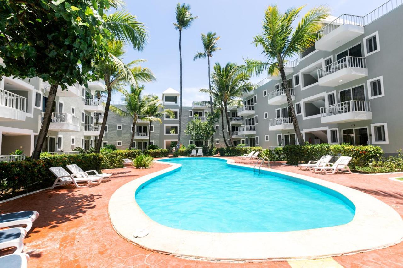 Tropicana Suites Deluxe Beach Club & Pool - Playa Los Corales 4*