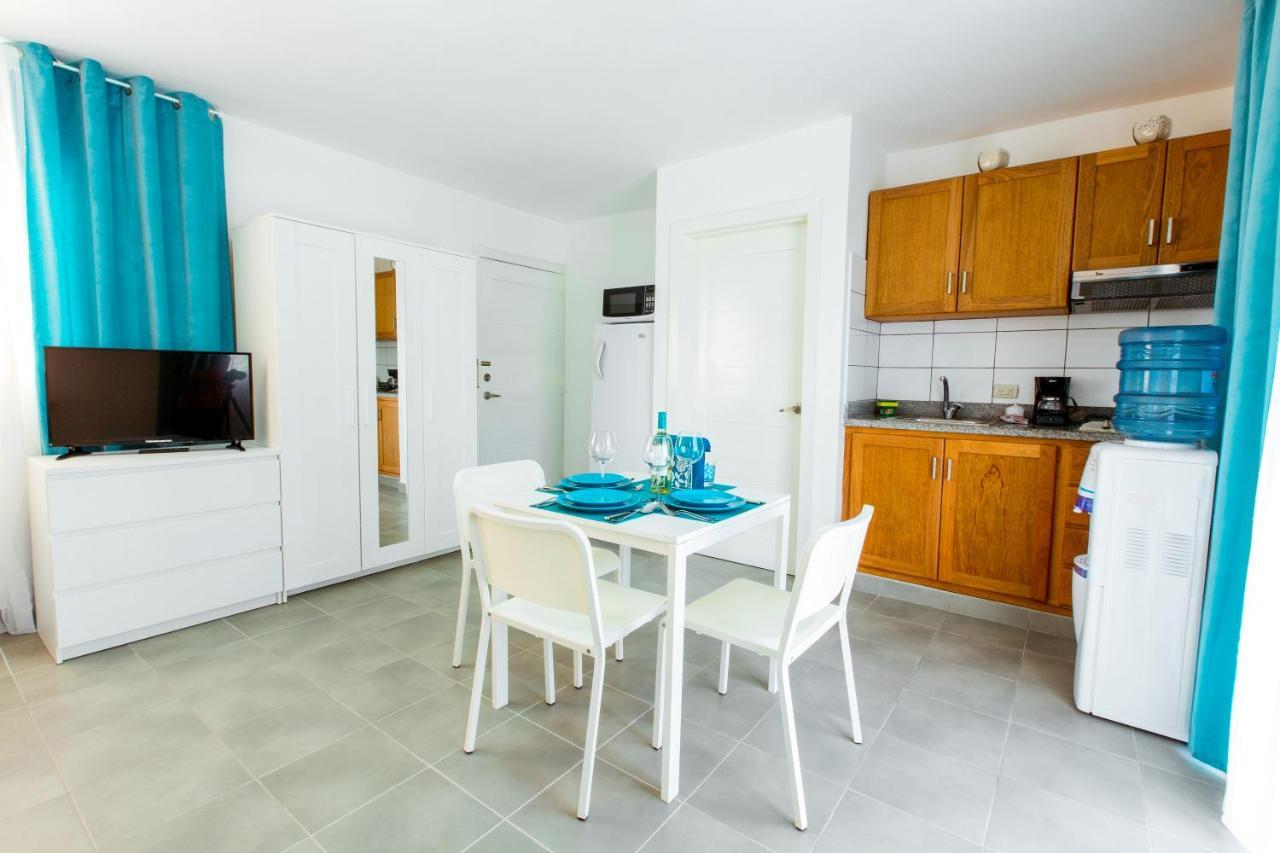 Tropicana Suites Deluxe Beach Club & Pool - Playa Los Corales 4*