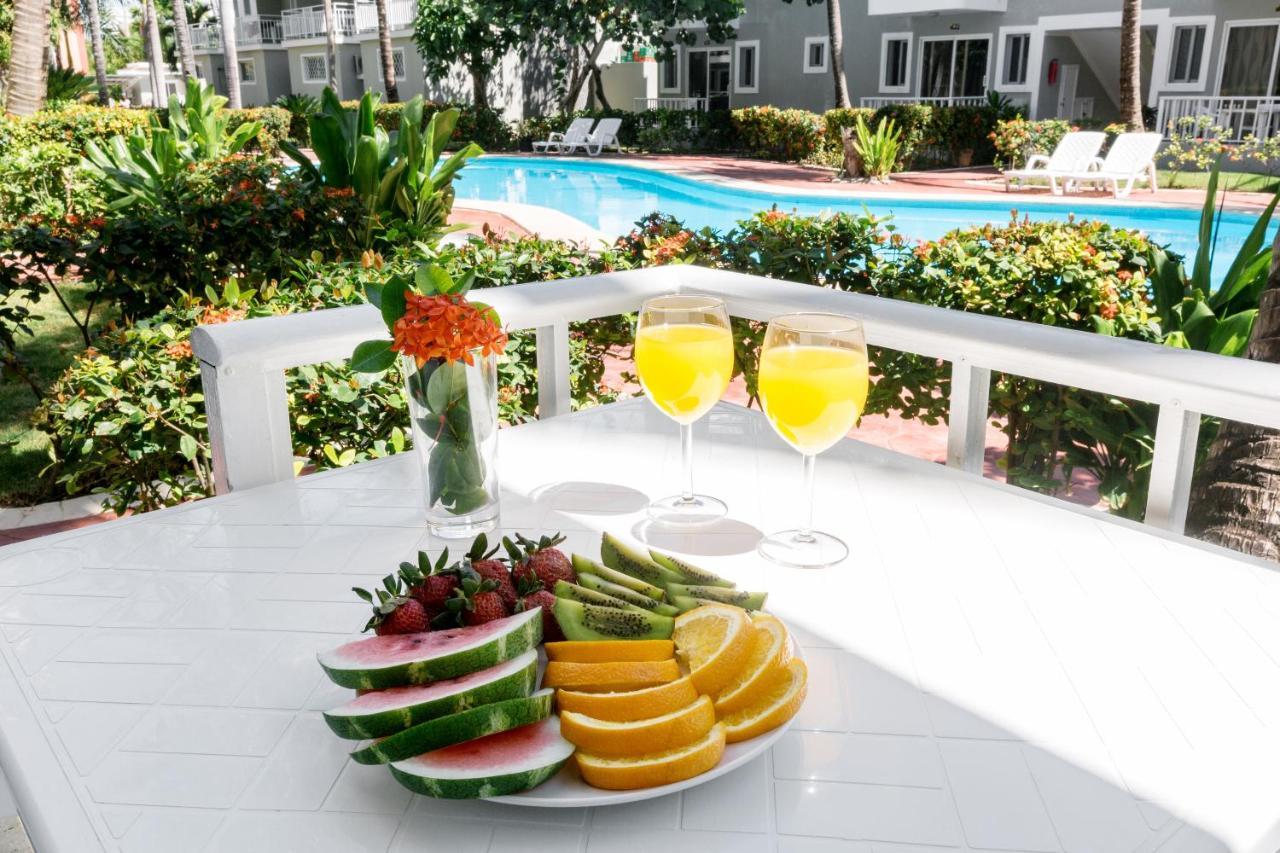 Tropicana Suites Deluxe Beach Club & Pool - Playa Los Corales Hotel 4*