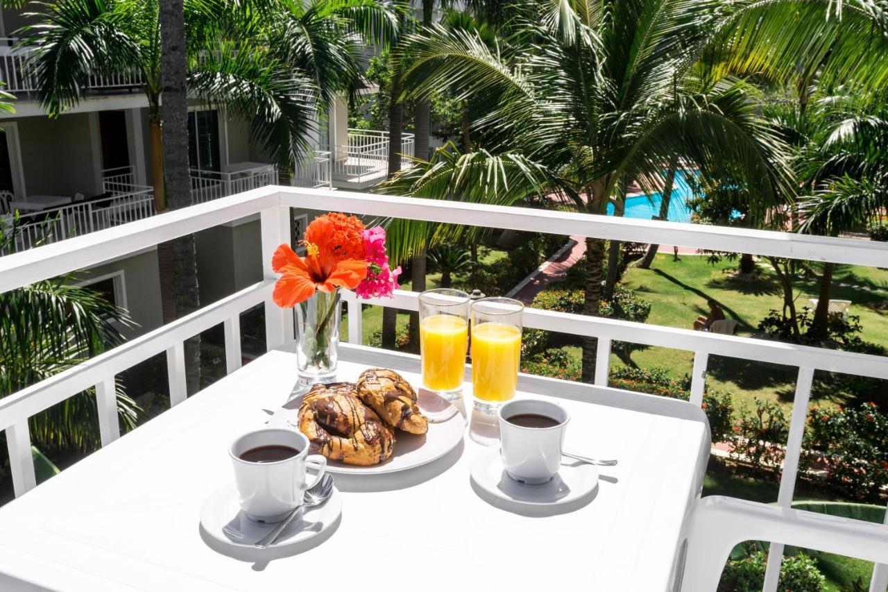 Tropicana Suites Deluxe Beach Club & Pool - Playa Los Corales 4* Punta Cana