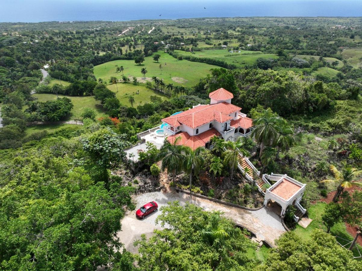 Homestay El Castillo Tropical *