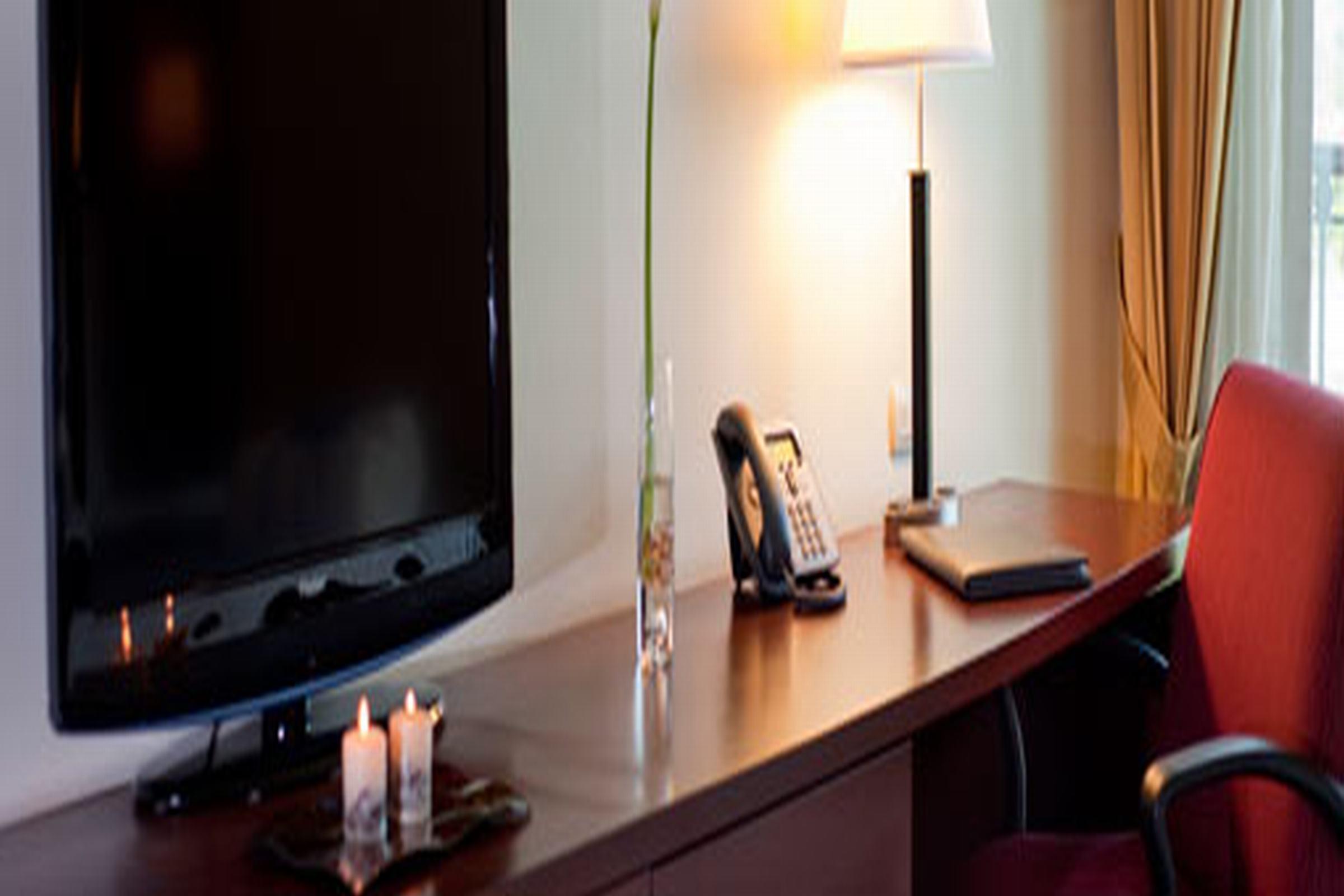 Hotel Hodelpa Garden Court 4*