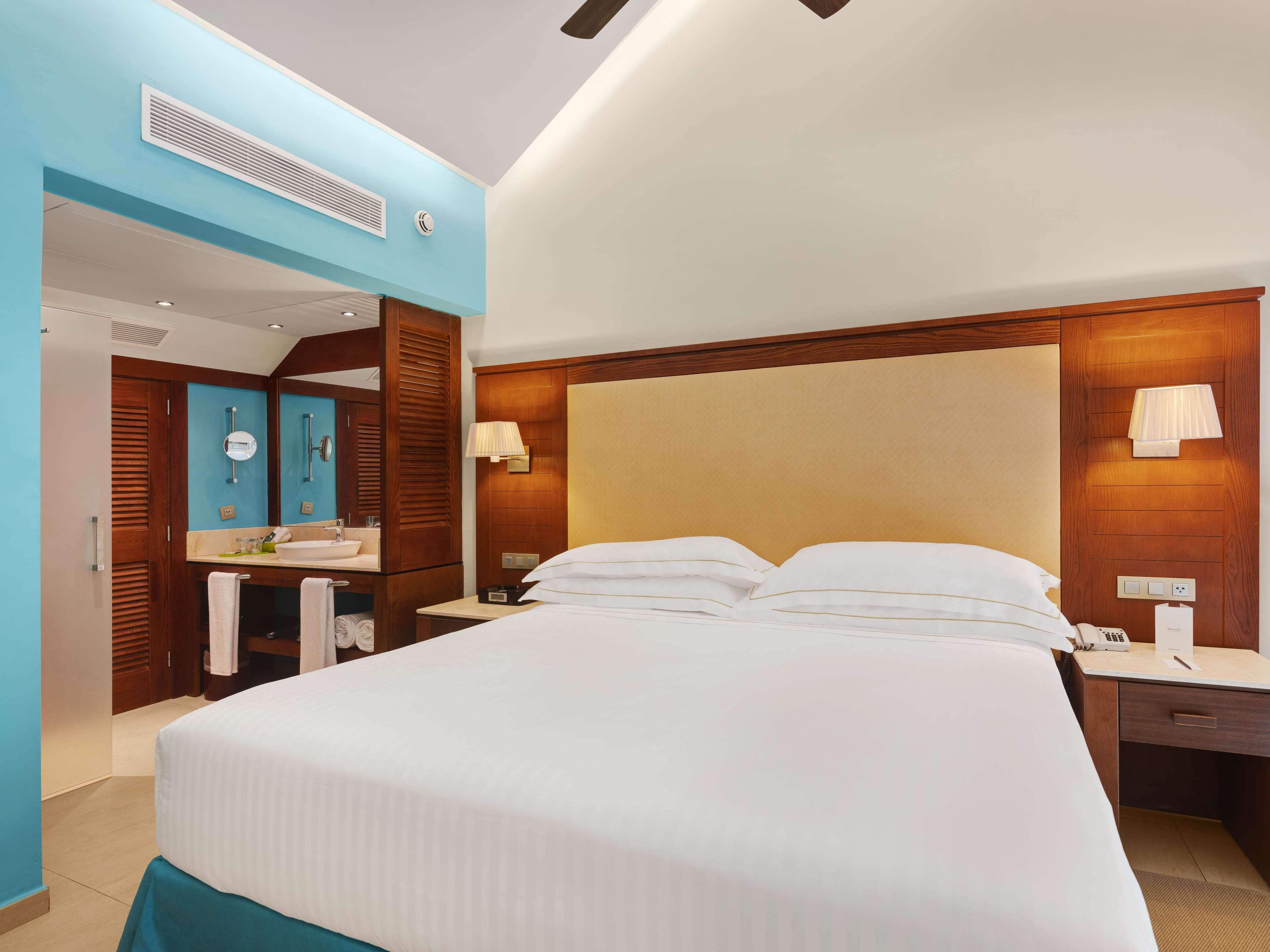 Resort Barcelo Palace (adults Only) Bavaro