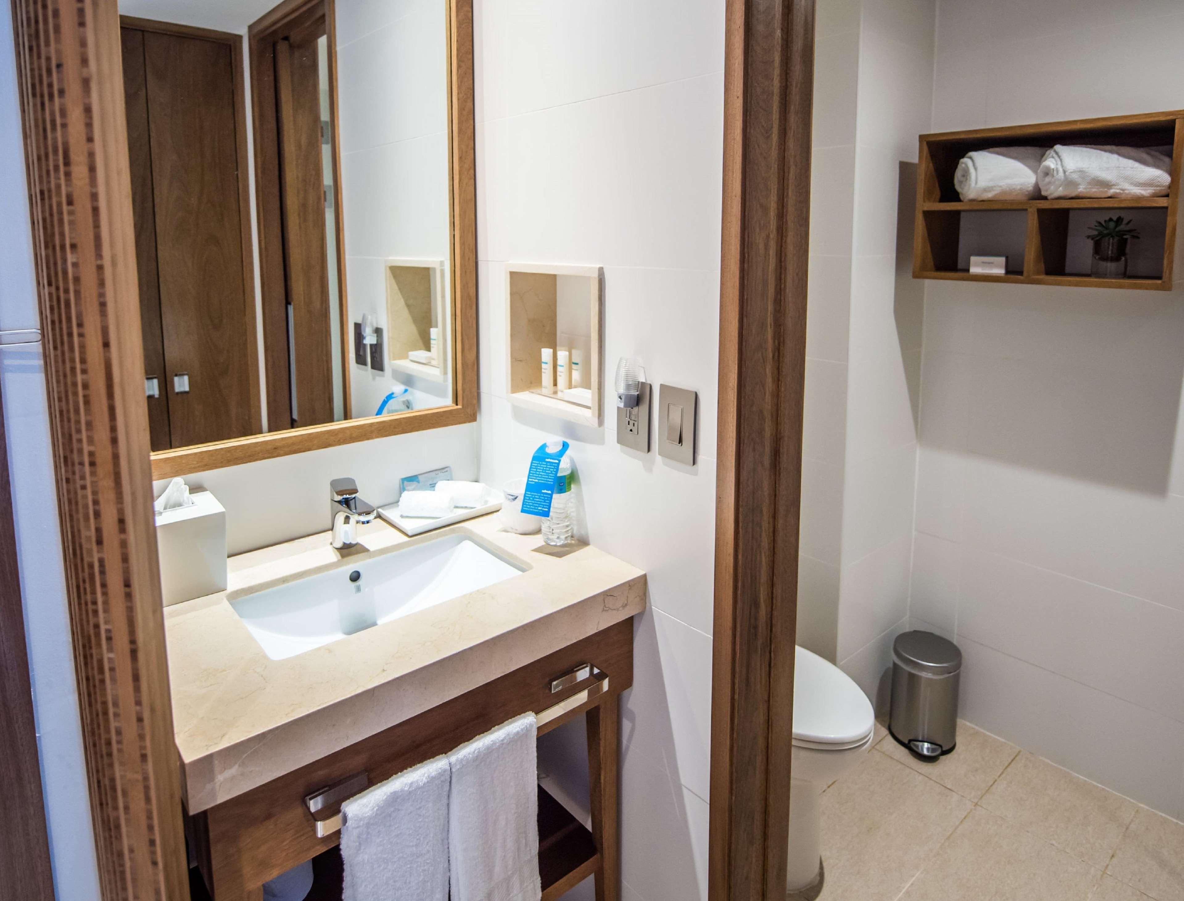 Hampton By Hilton Santo Domingo Airport Hotel