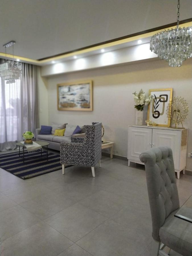 1br Luxury Jacuzzigym Mountains With Parking Lot