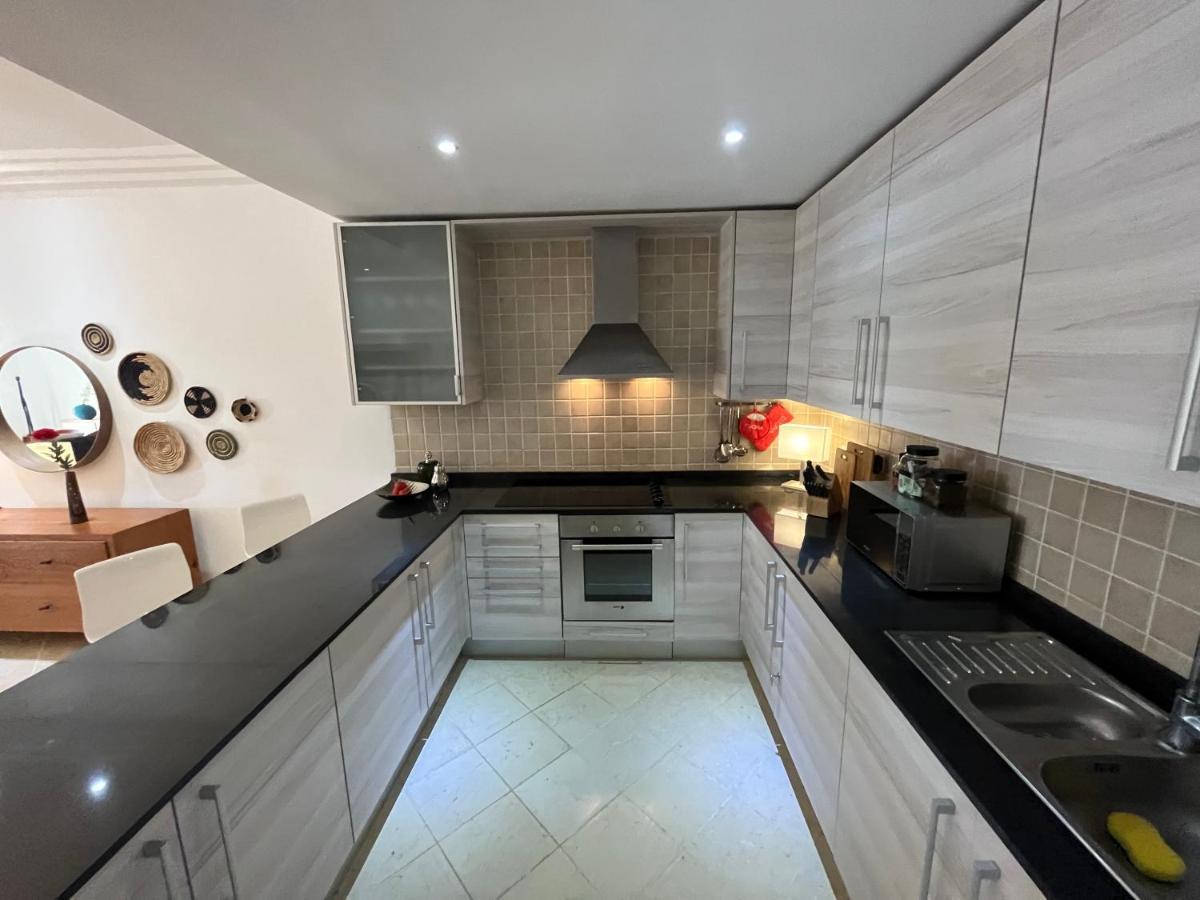Apartment Luxe 1 Bedroom Cap Cana, Dr - Steps Away From Pool, King Bed, Caribbean Paradise!