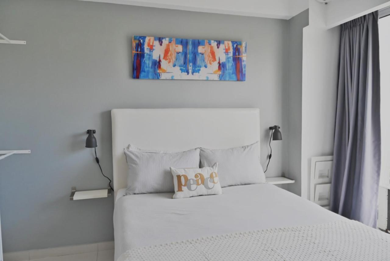 Lincoln Apartment *