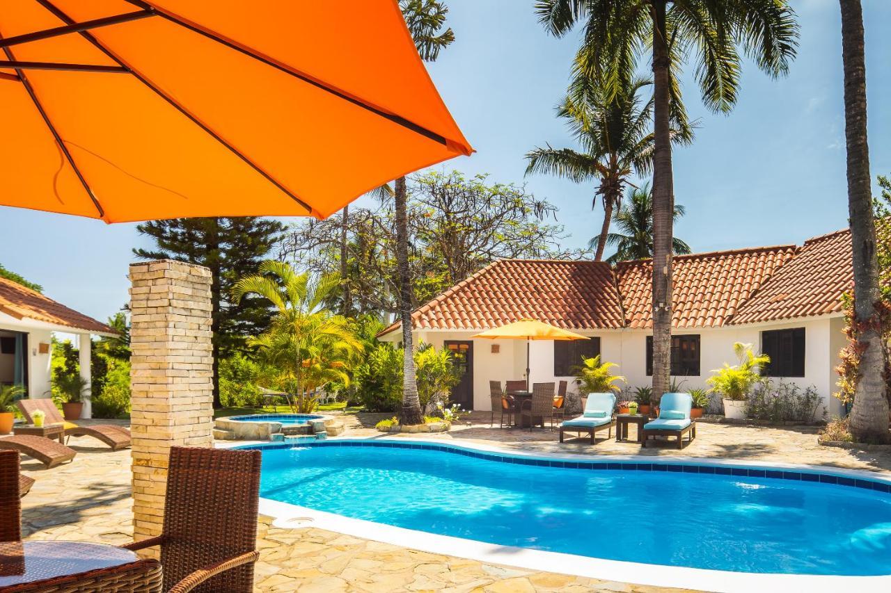 Bed & Breakfast Garden By The Sea