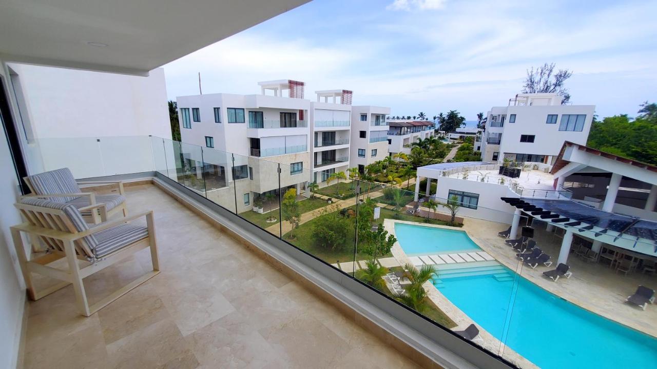 Amar'e & Apartment *