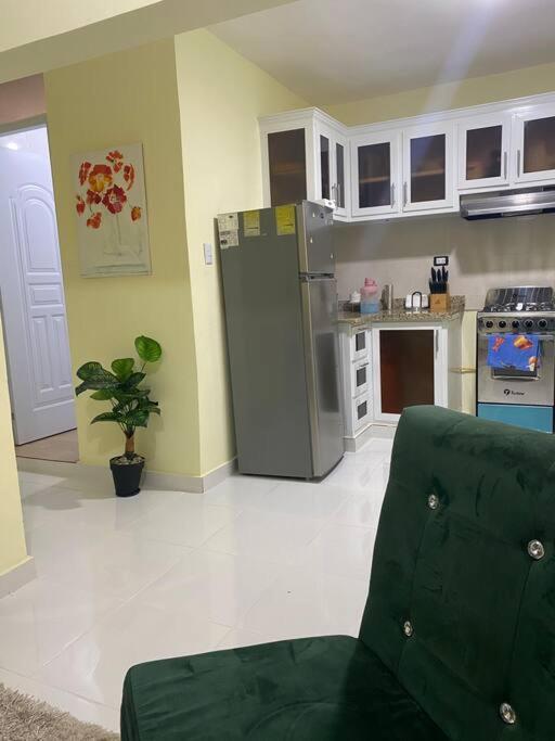 Air-conditioning , Bbq, Downtown City, Just 3 Minutes From The Cable Car And The Apartment