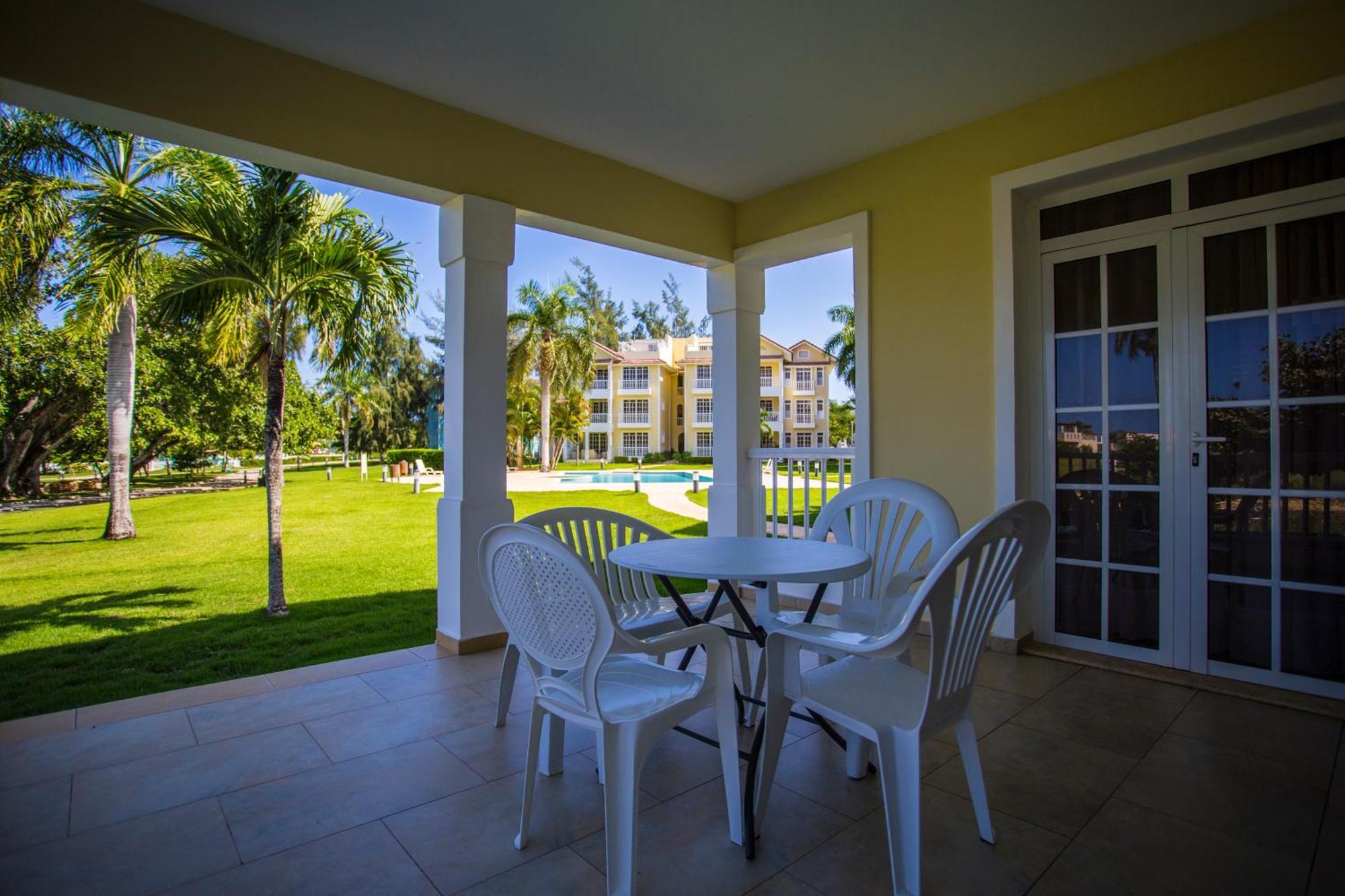 Hotel Ocean Village 3*