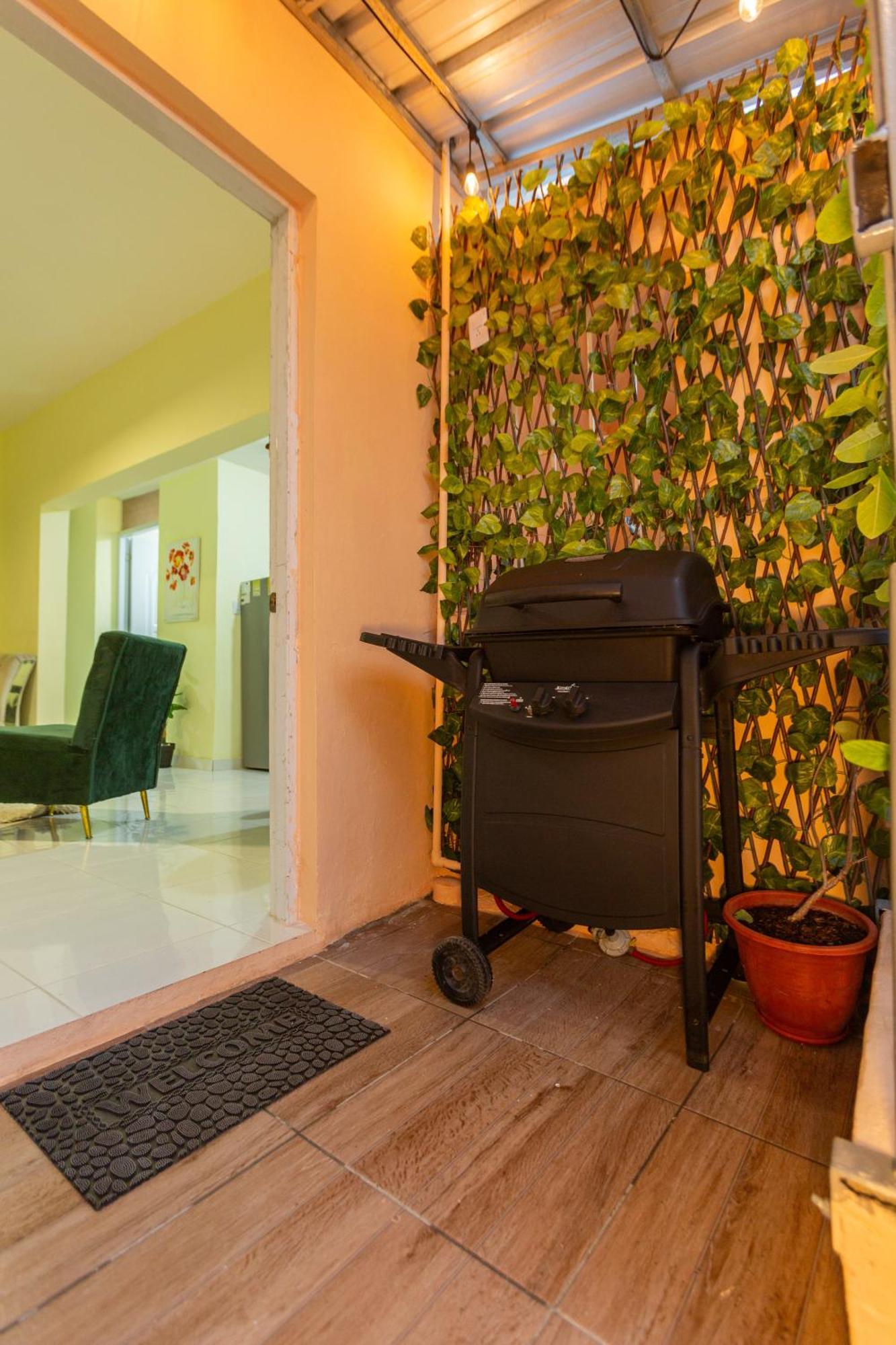 Air-conditioning , Bbq, Downtown City, Just 3 Minutes From The Cable Car And The * Puerto Plata