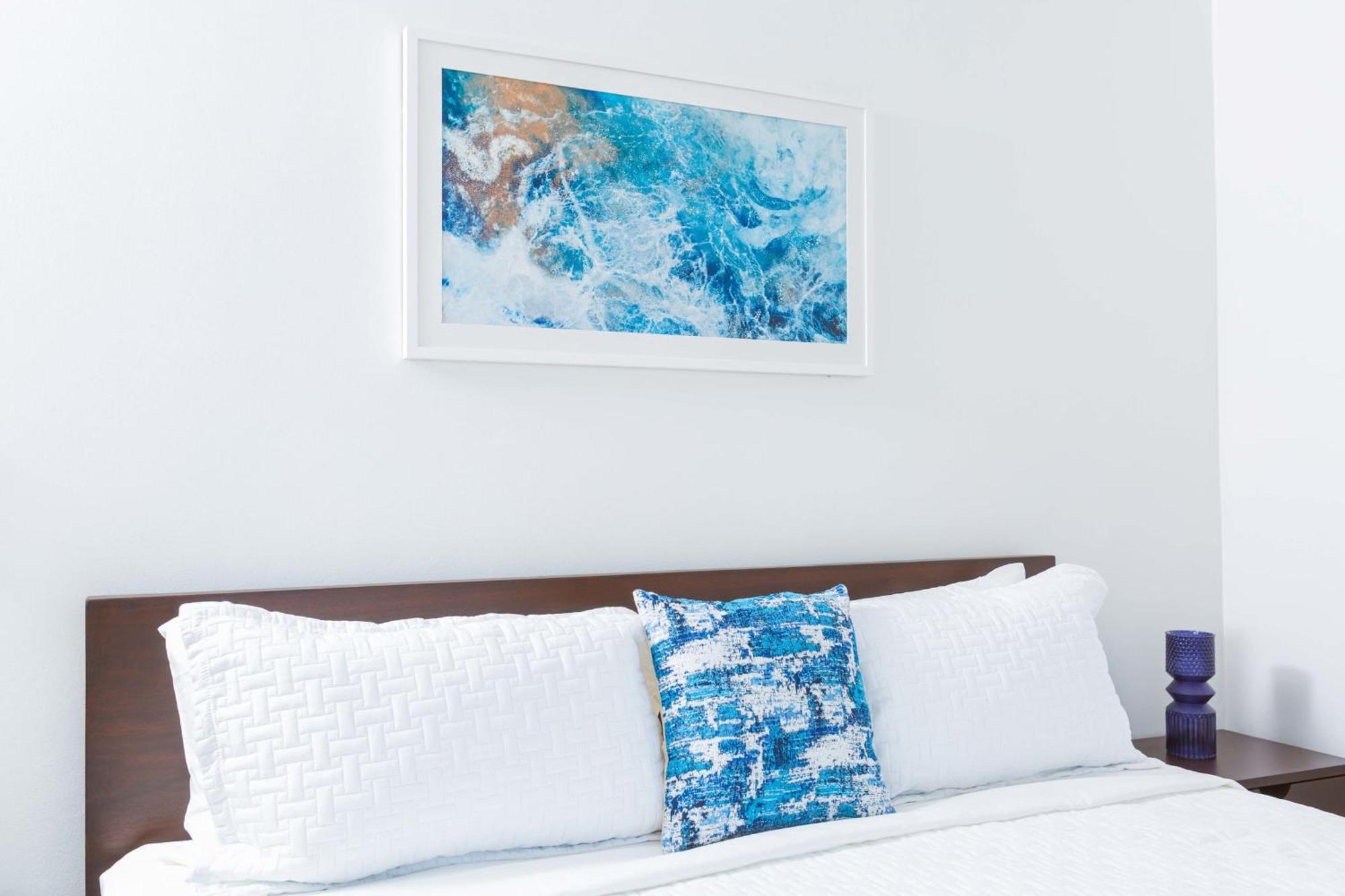 Villa Blue Amber