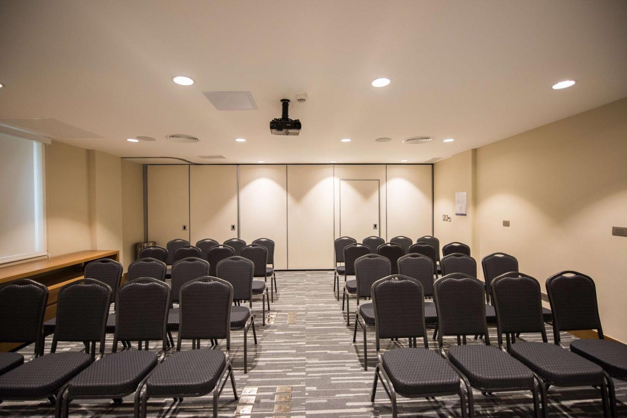 Hampton By Hilton Santo Domingo Airport 3* Boca Chica
