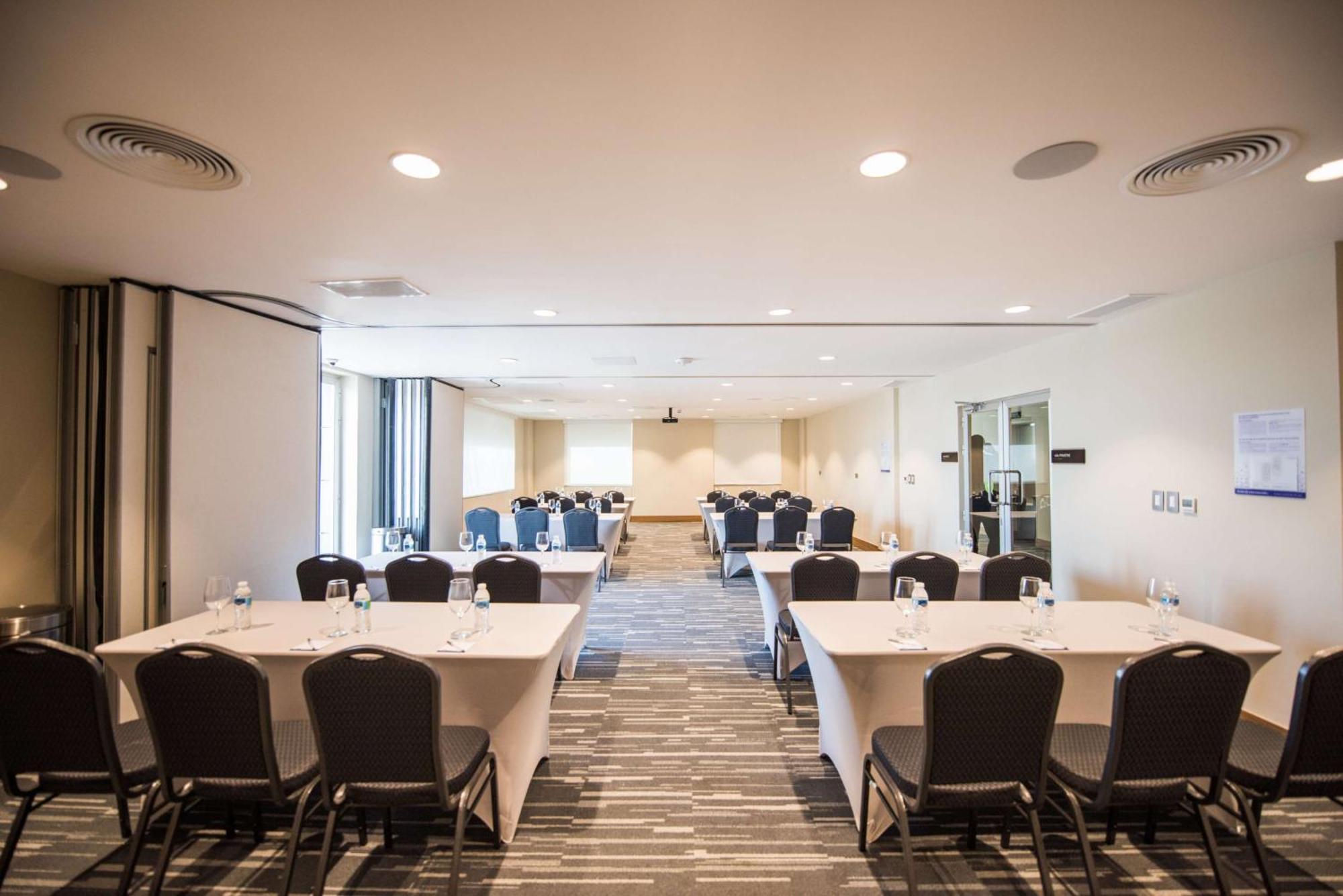 Hotel Hampton By Hilton Santo Domingo Airport Boca Chica