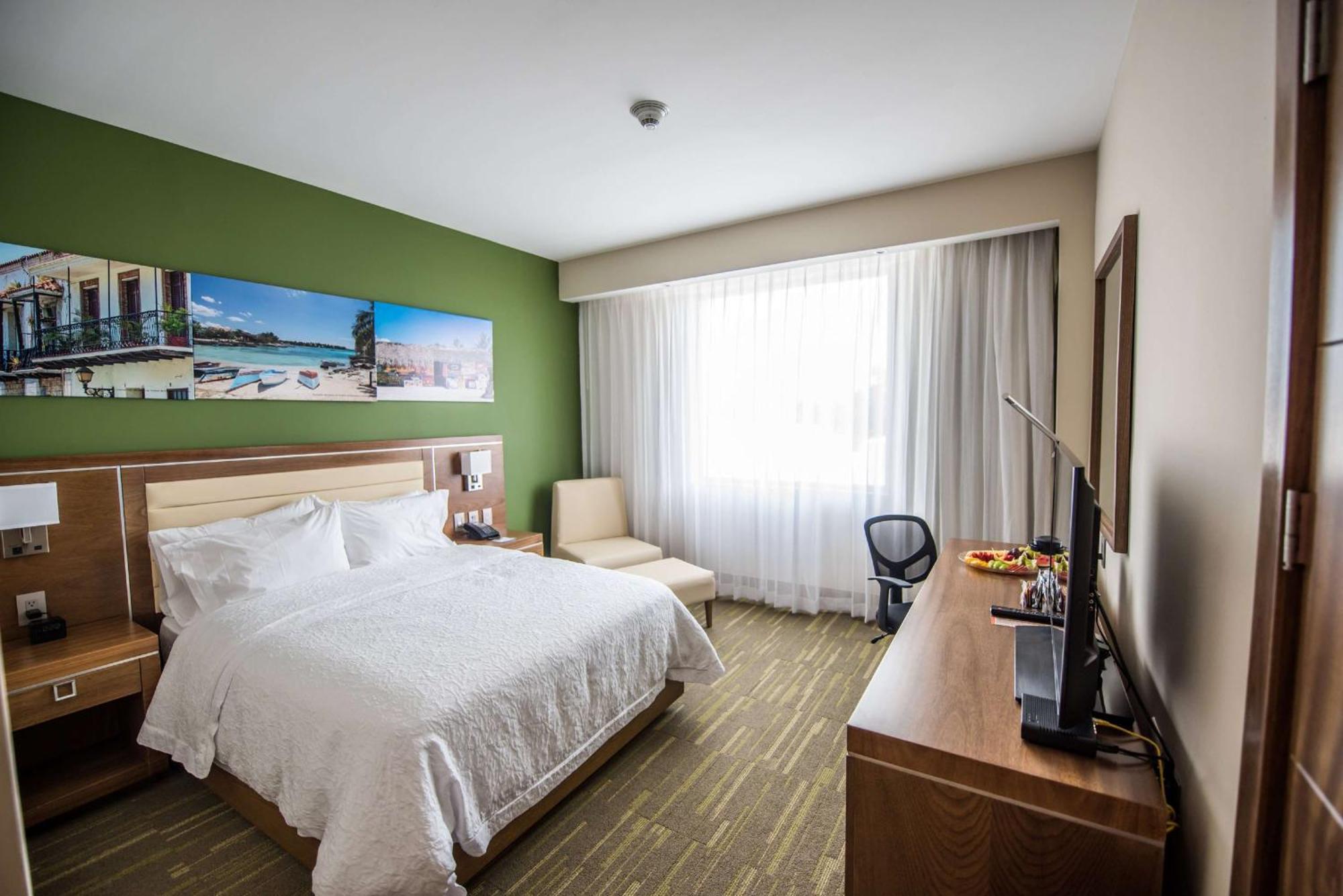 Hampton By Hilton Santo Domingo Airport Hotel 3*
