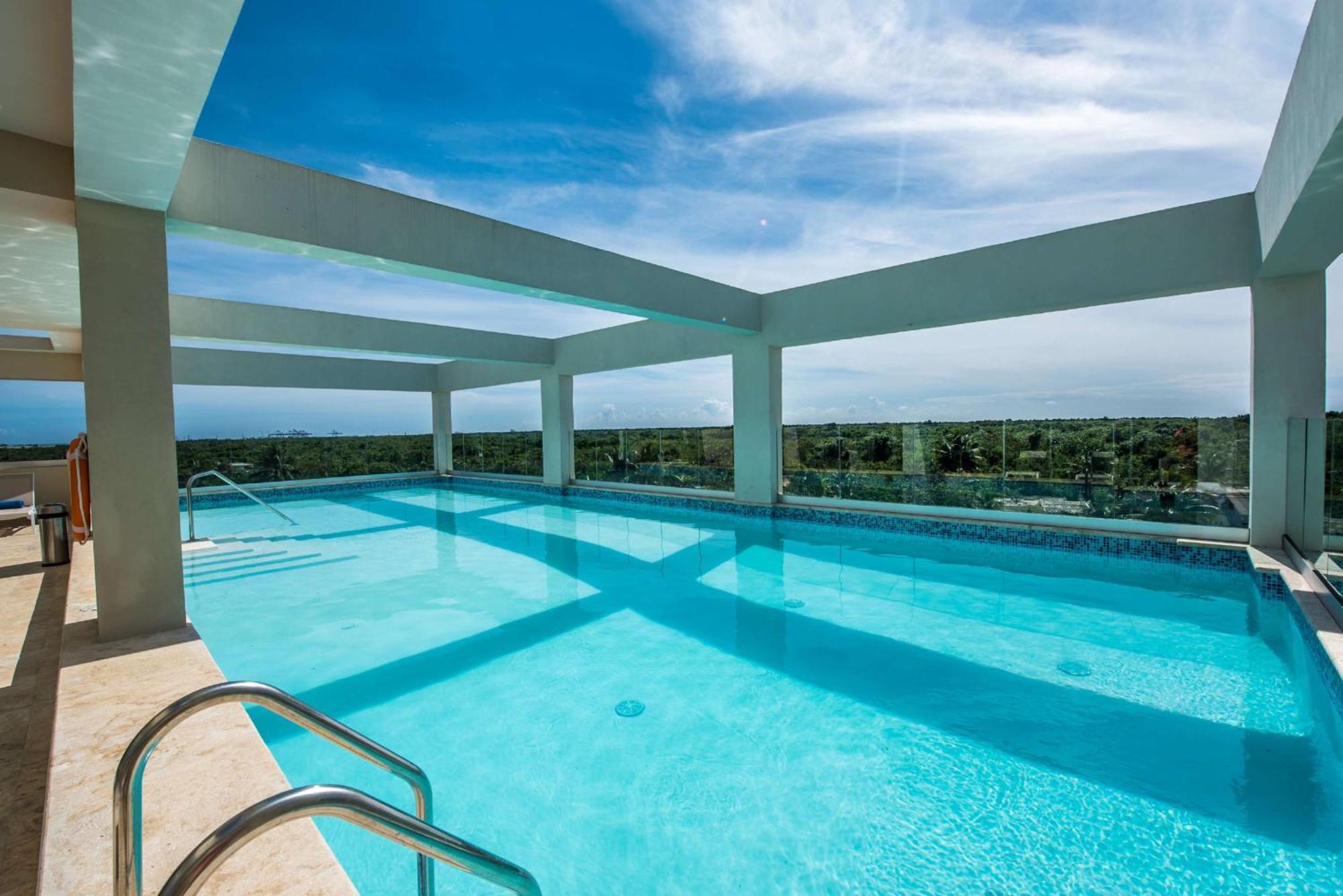 Hampton By Hilton Santo Domingo Airport Hotel 3*
