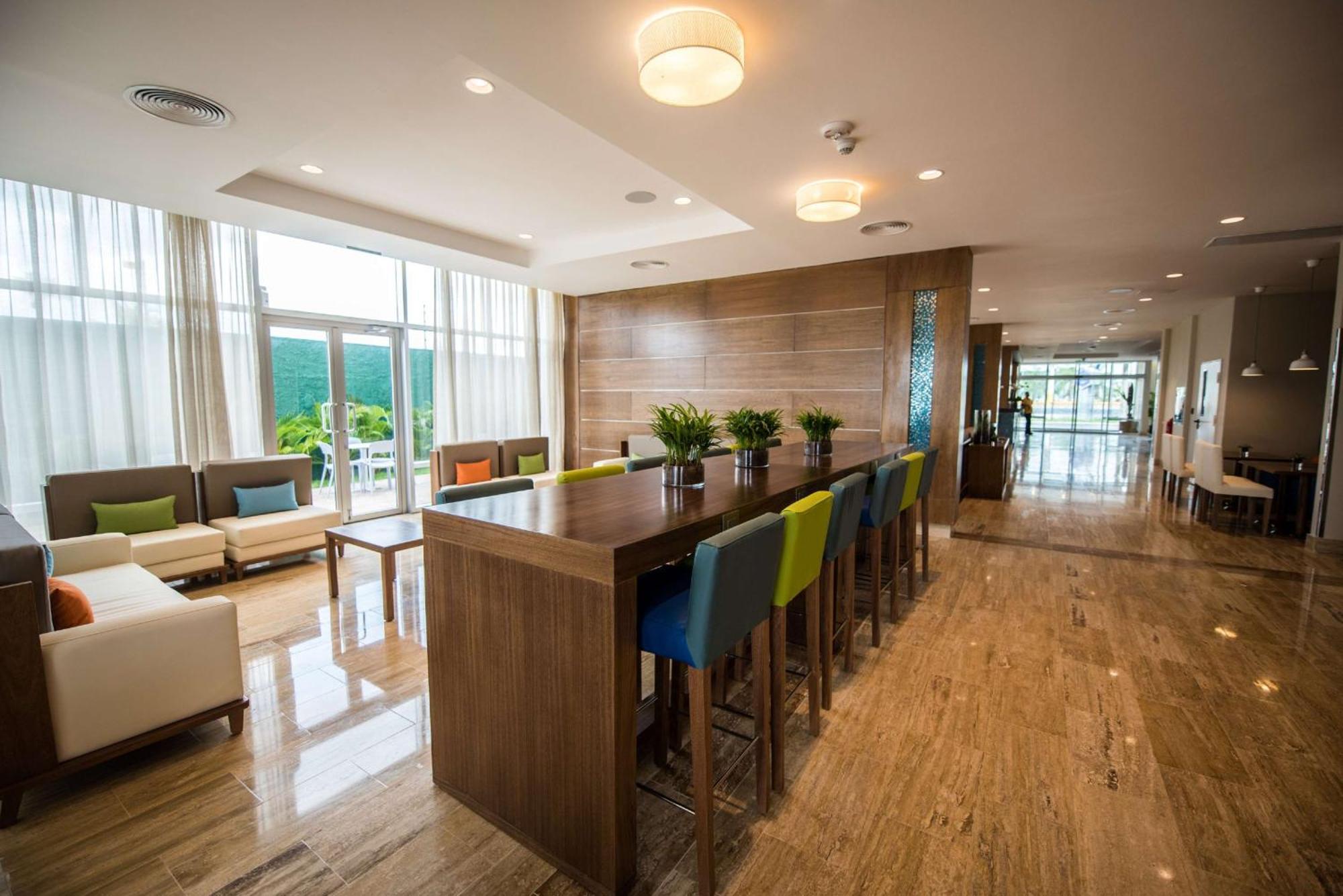 Hampton By Hilton Santo Domingo Airport Hotel Boca Chica