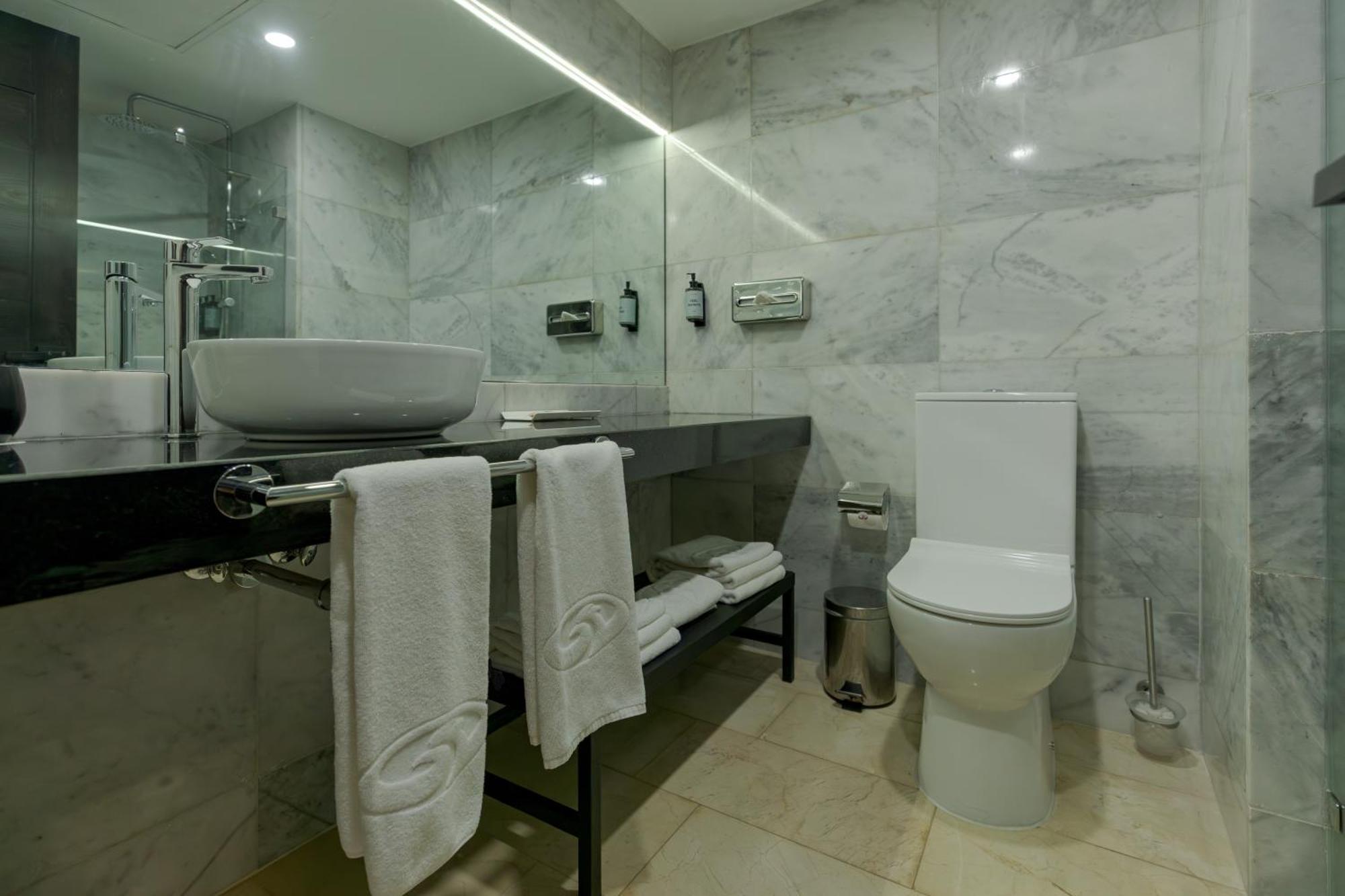 Dominican Fiesta Hotel 5*