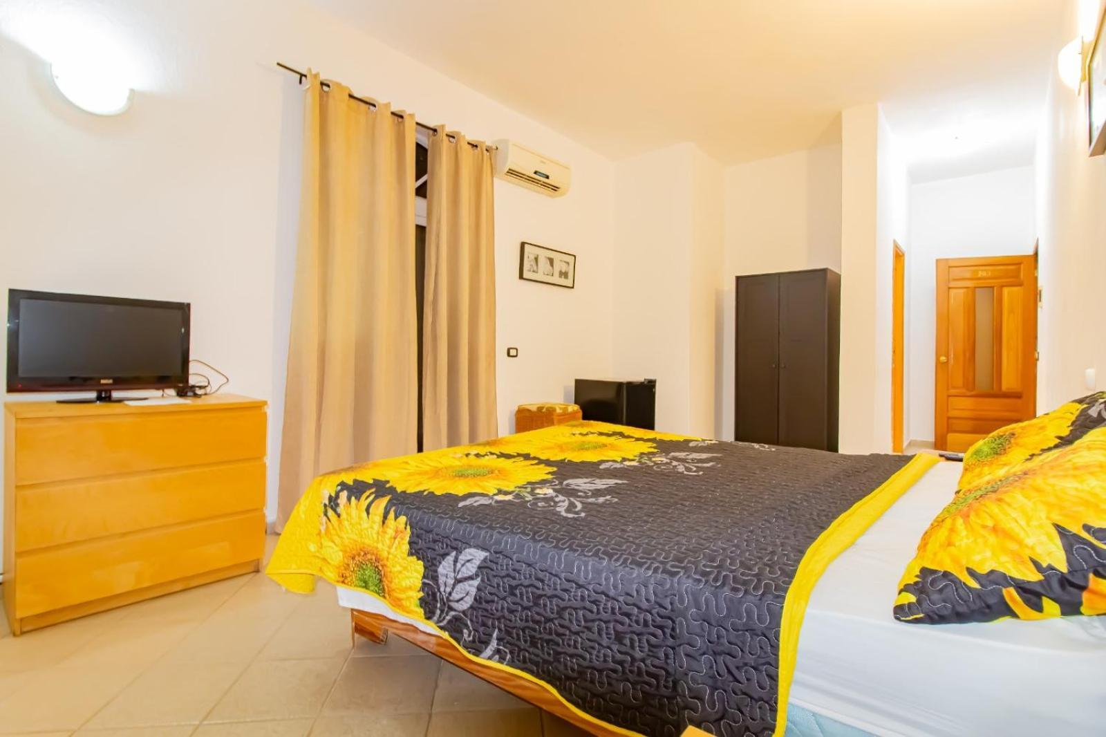 Capri Aparthotel Boca Chica