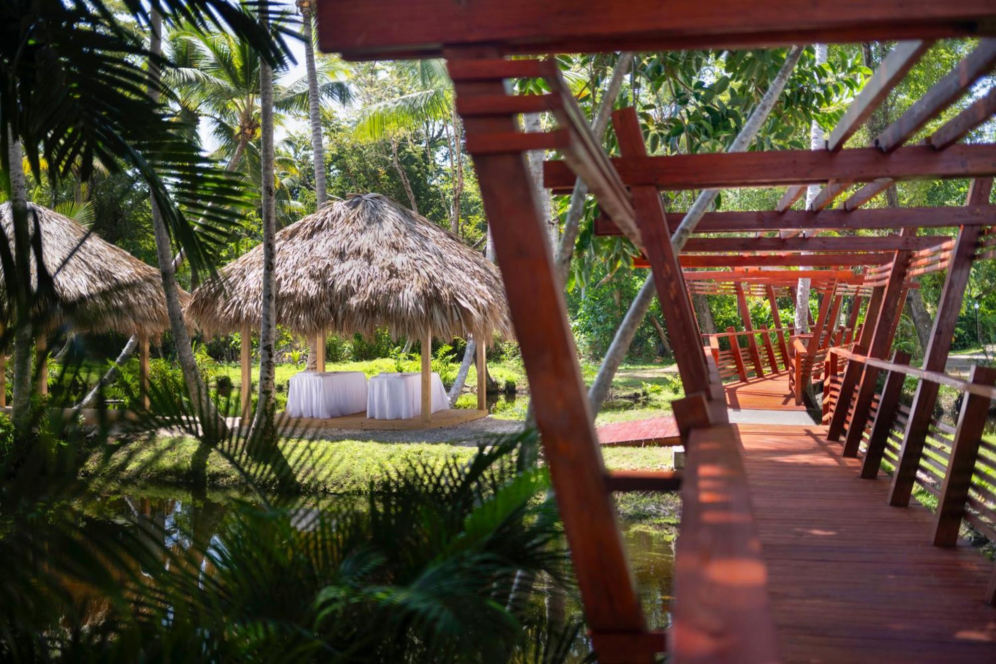 Wyndham Alltra 4* Samana