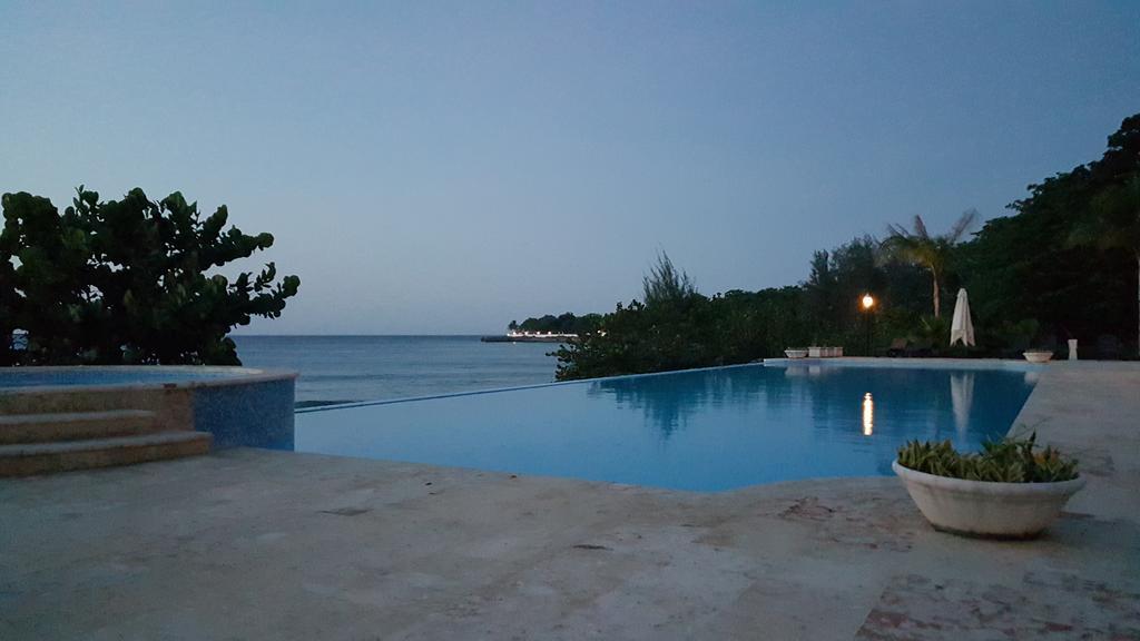 Hispaniola Beach Ocean View Apartment