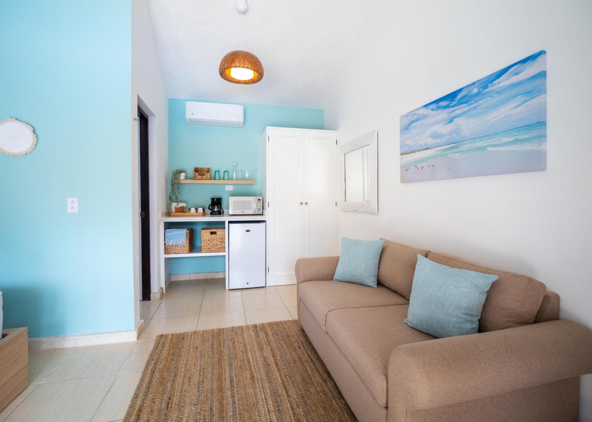 Bed & Breakfast Garden By The Sea 4*