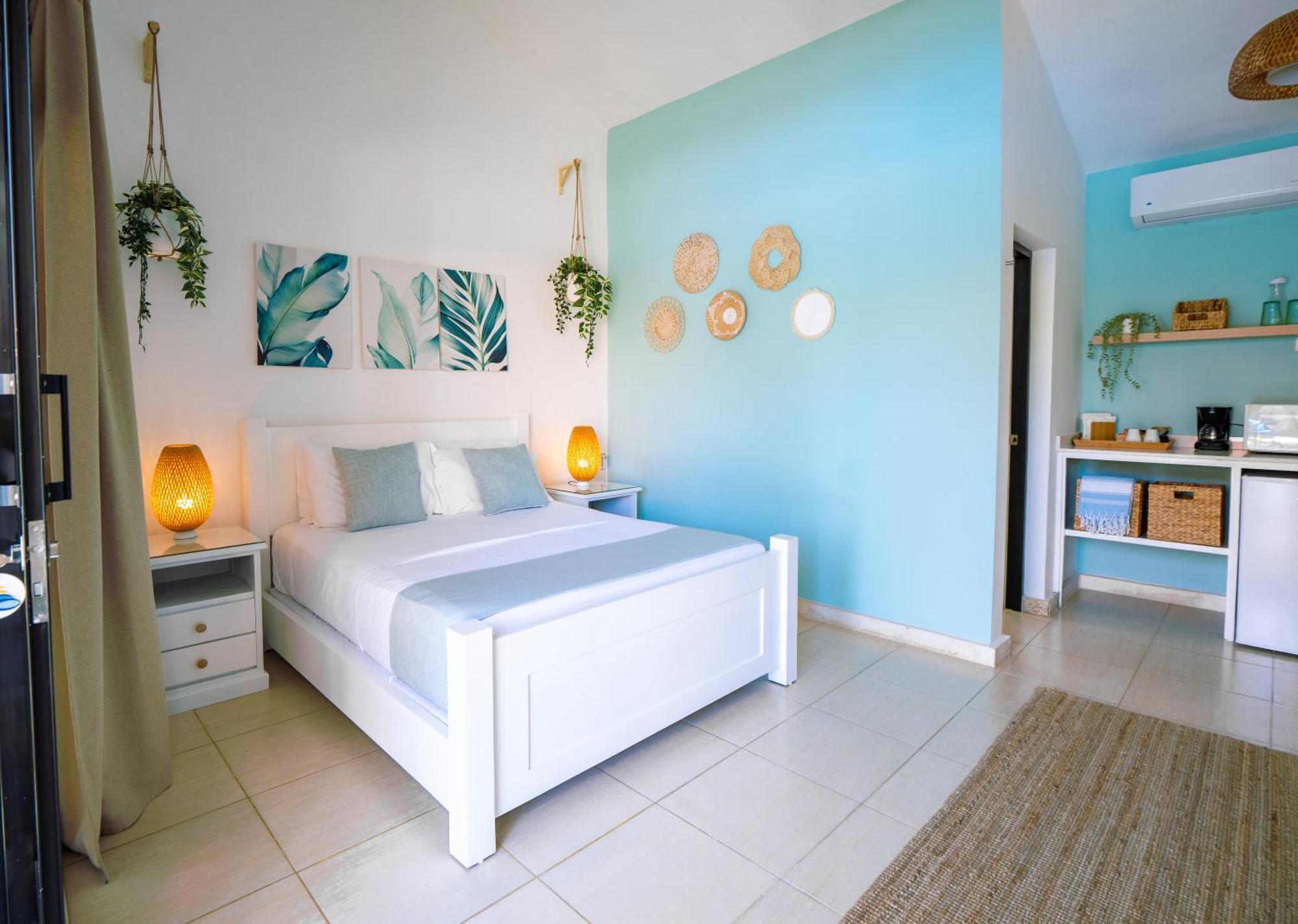 Bed & Breakfast Garden By The Sea