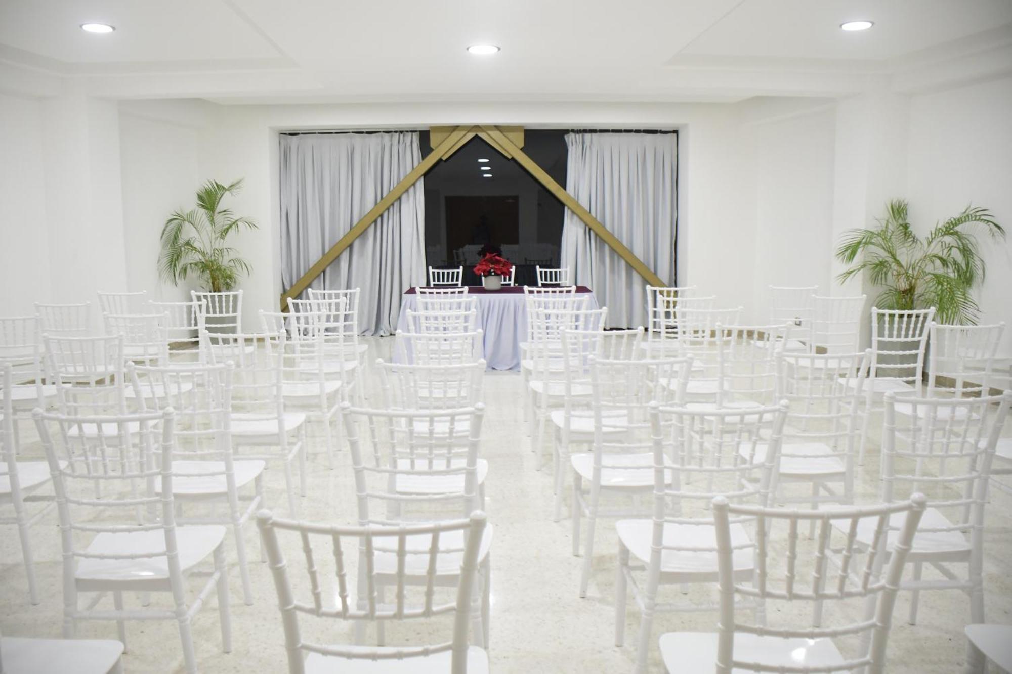 Hacienda Bay 5*