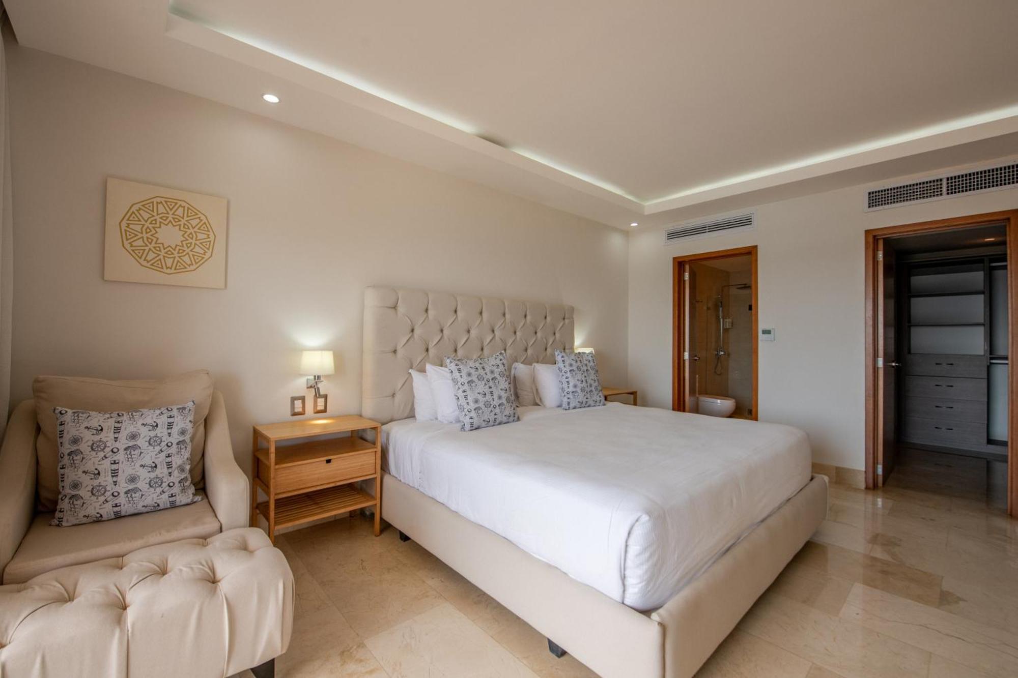 Hacienda Bay Hotel