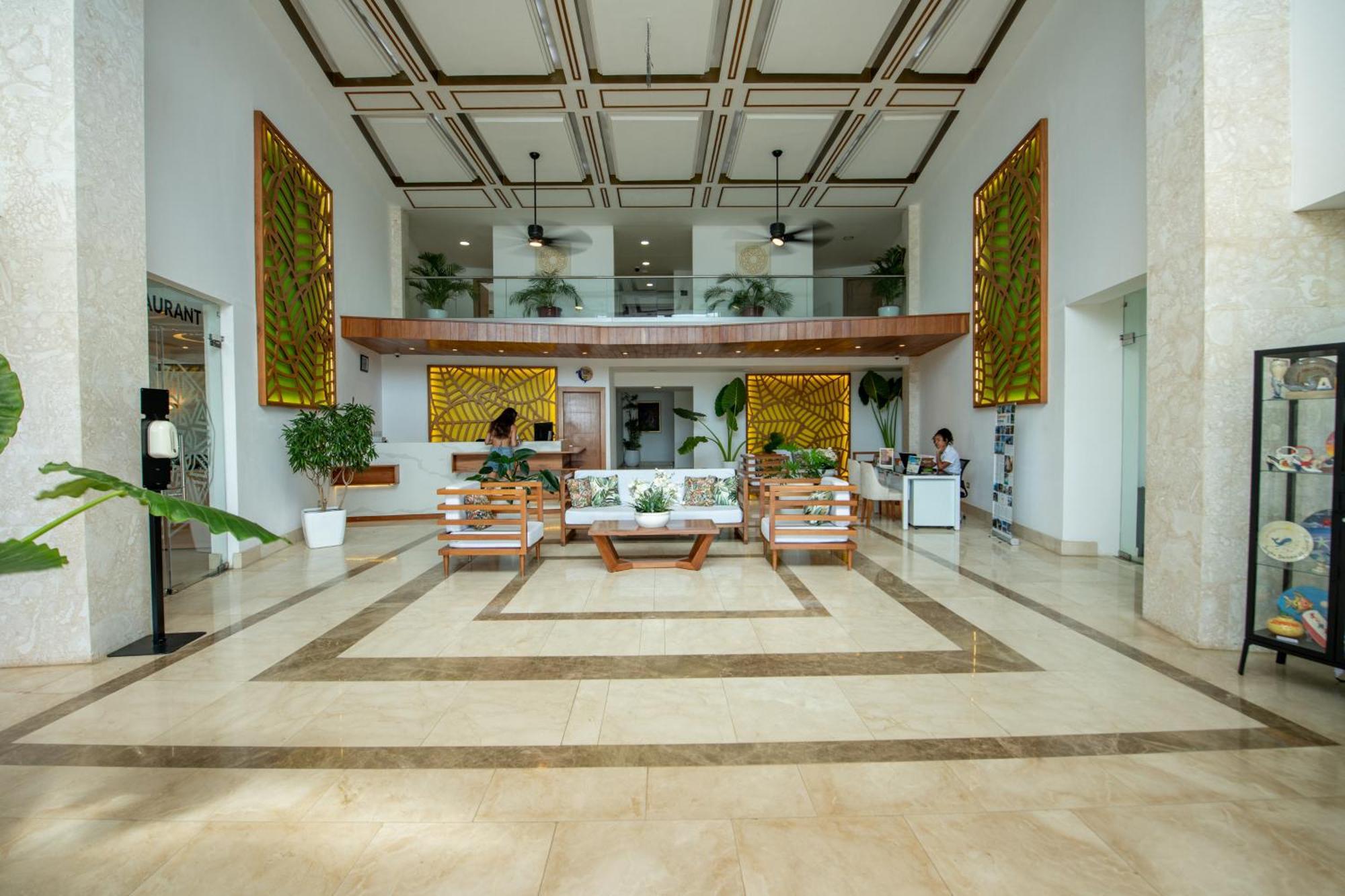 Hacienda Bay Samana