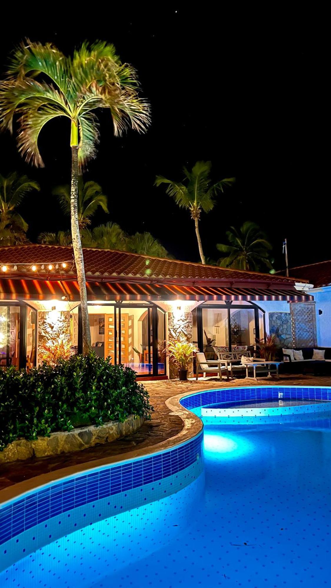 Palm House - Luxury - Samana - Ocean Front Villa
