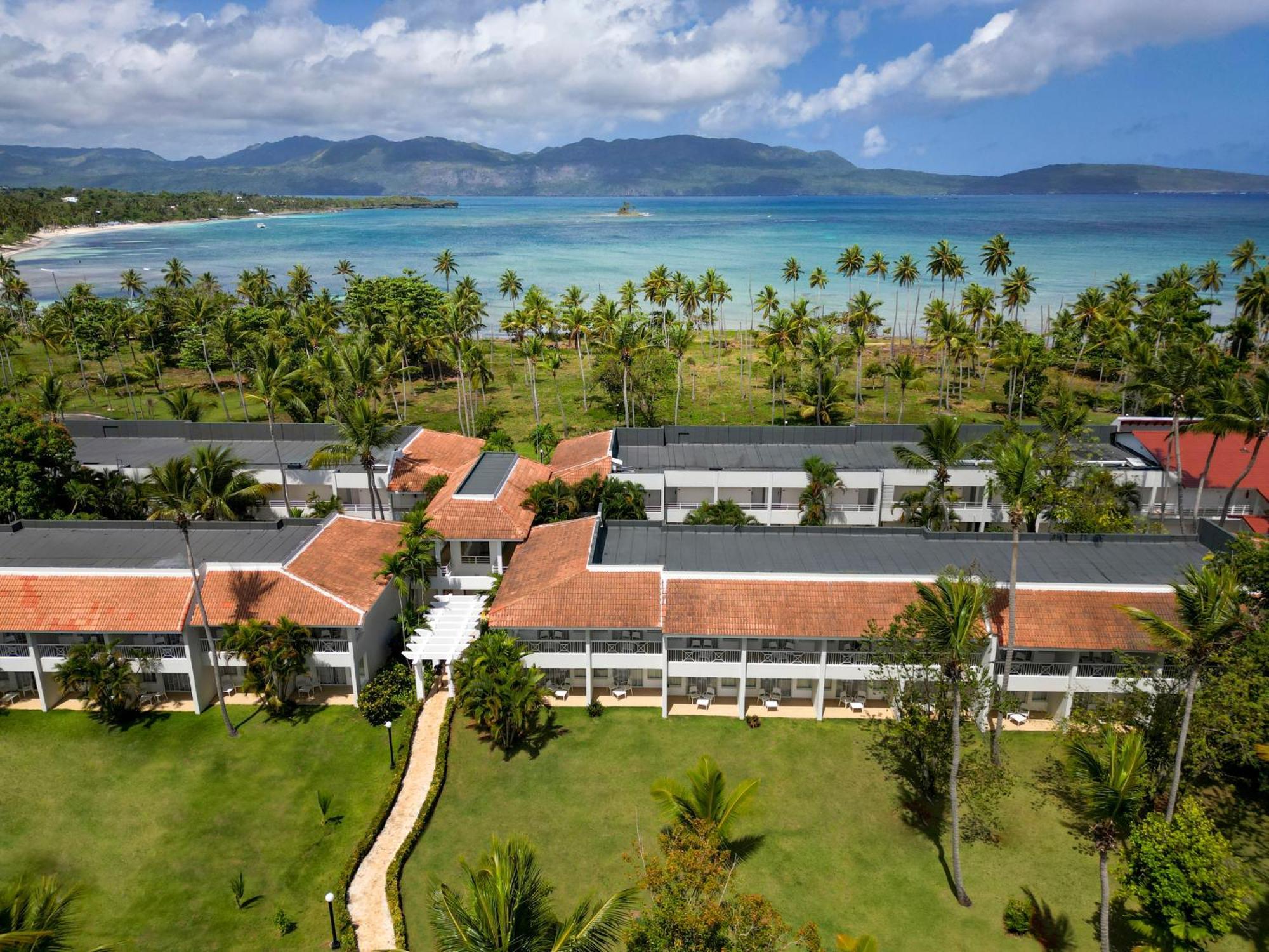 Resort Wyndham Alltra All Inclusive 4*