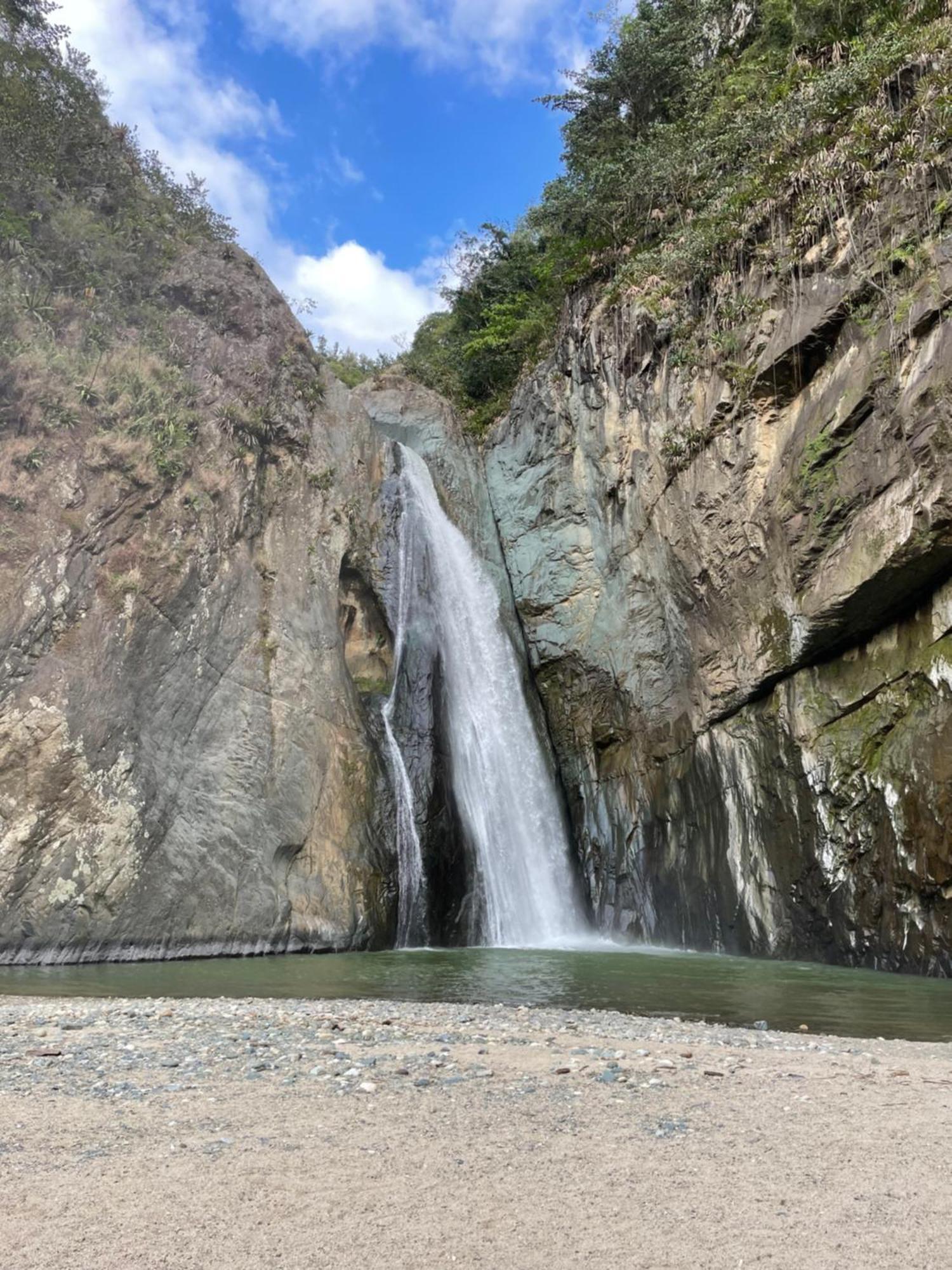 Luxury tent Nomad Domes At Salto Jimenoa, Jarabacoa