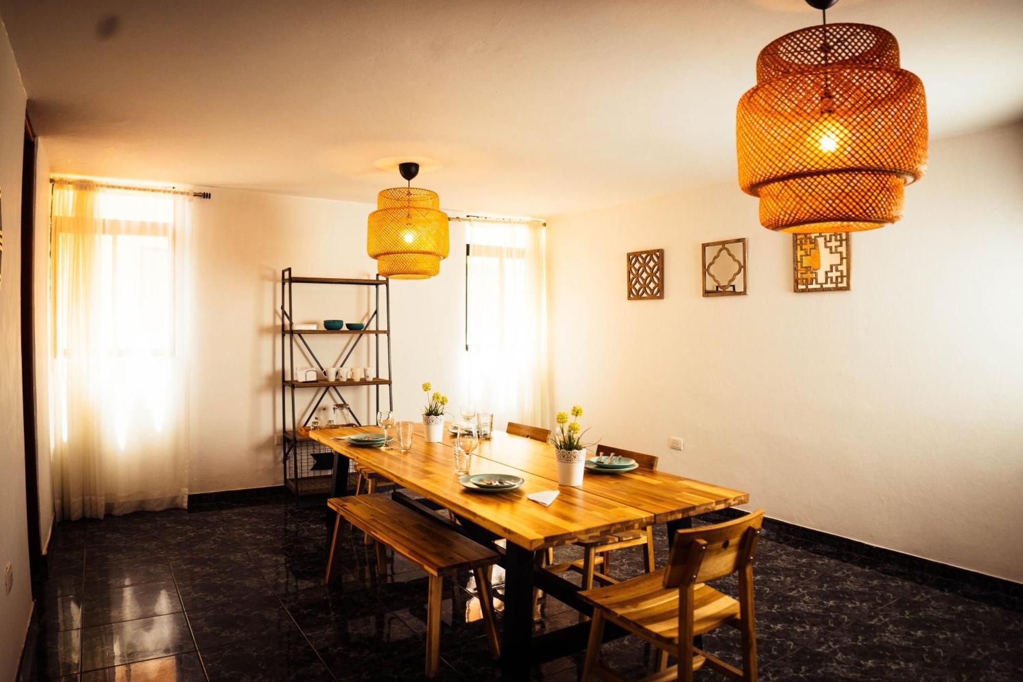 H1 & H2 - Breakfast & Service - Airport Close Apartment Santiago De Los Caballeros
