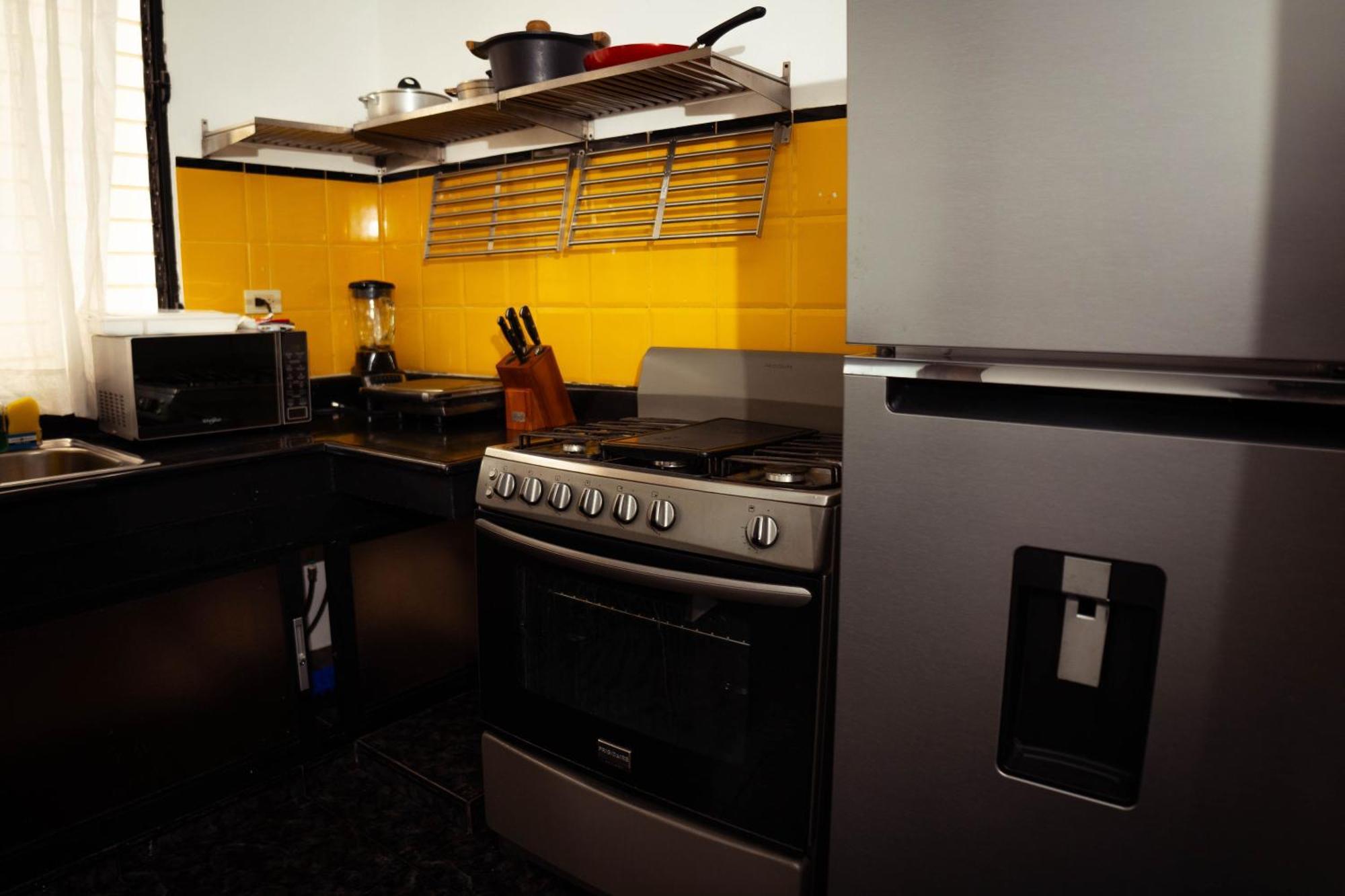 H1 & H2 - Breakfast & Service - Airport Close * Santiago De Los Caballeros