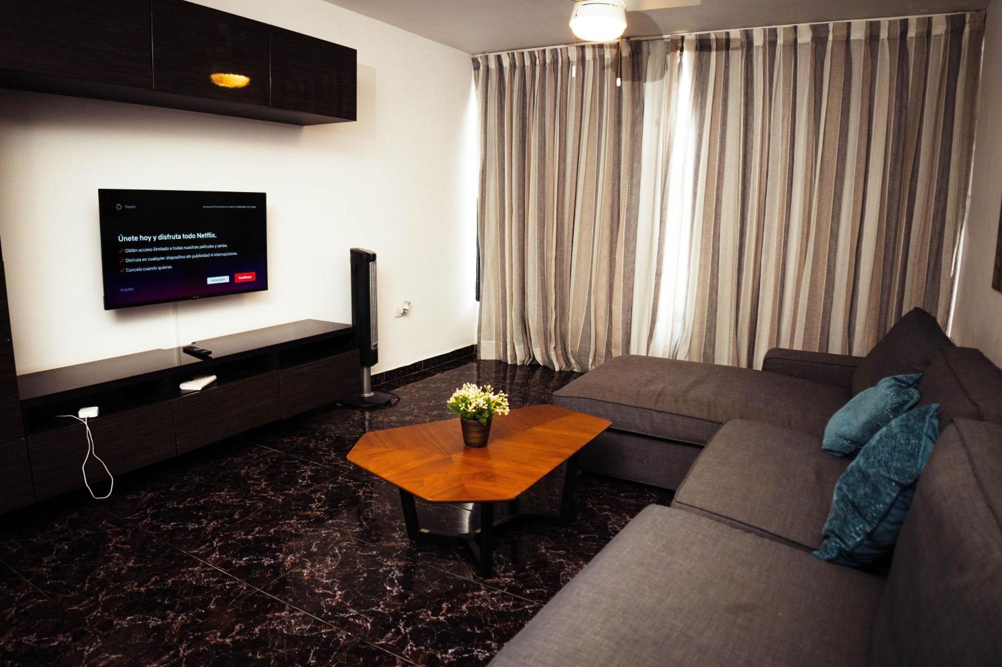 H1 & H2 - Breakfast & Service - Airport Close *