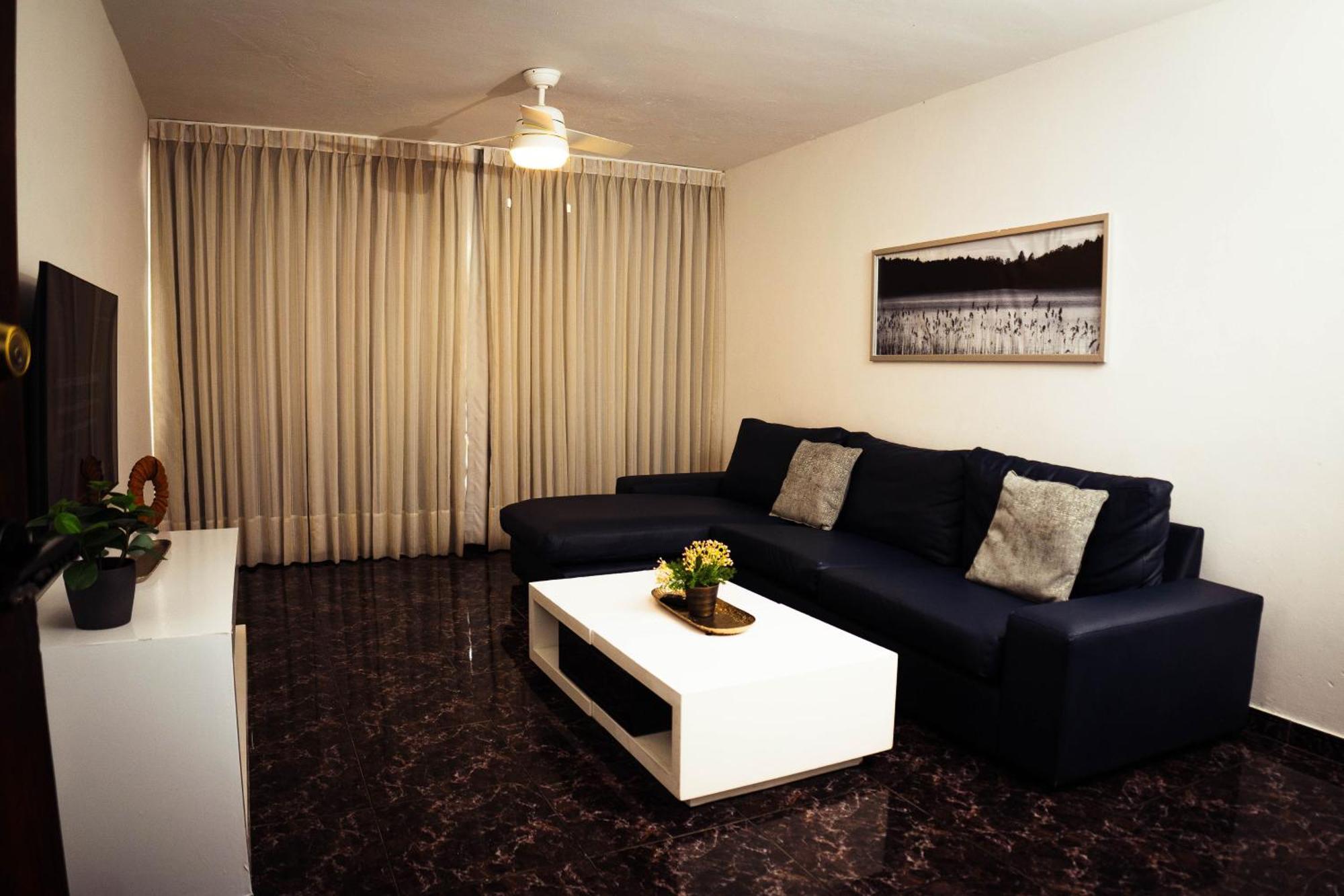 Apartment H1 & H2 - Breakfast & Service - Airport Close Santiago De Los Caballeros