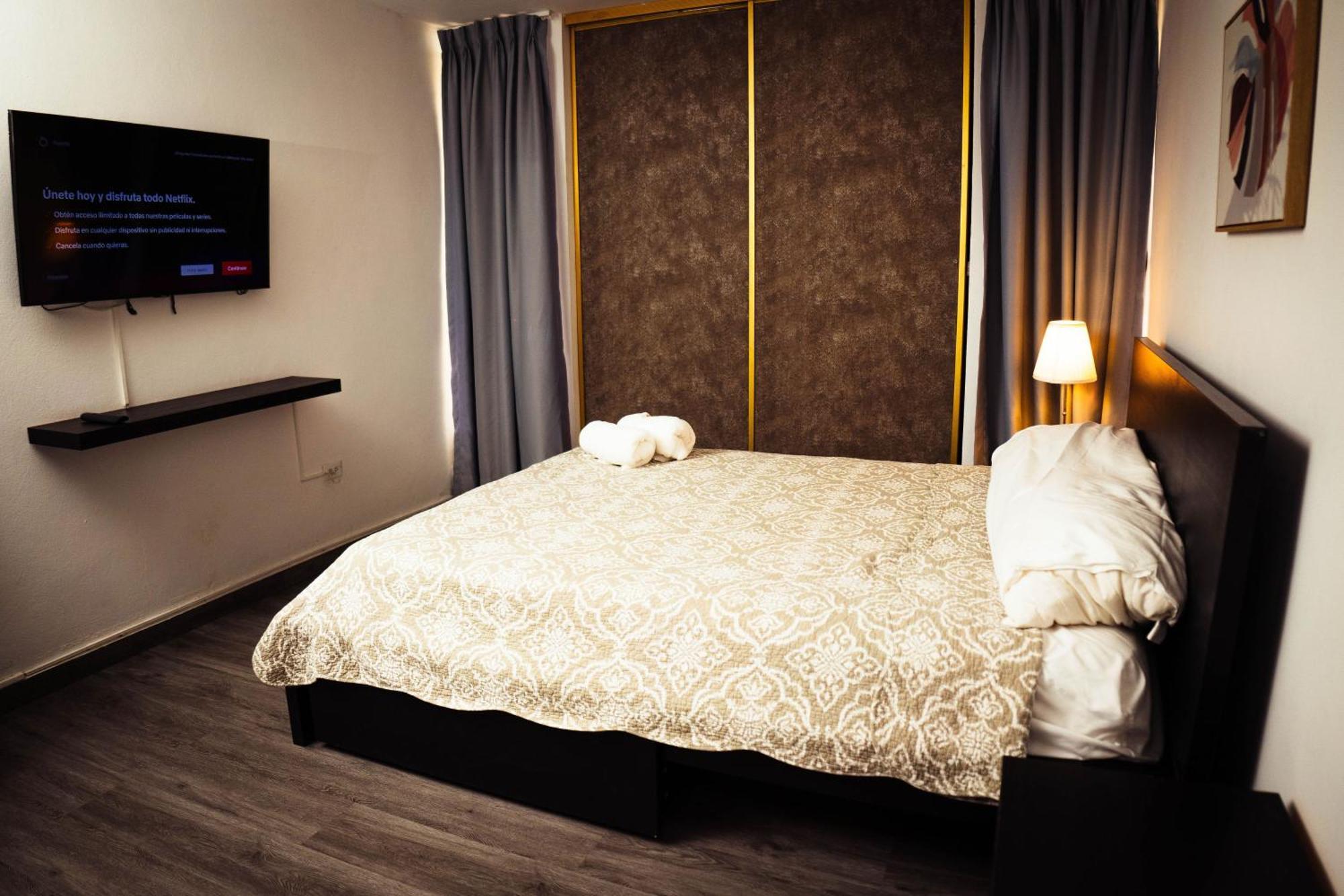 H1 & H2 - Breakfast & Service - Airport Close