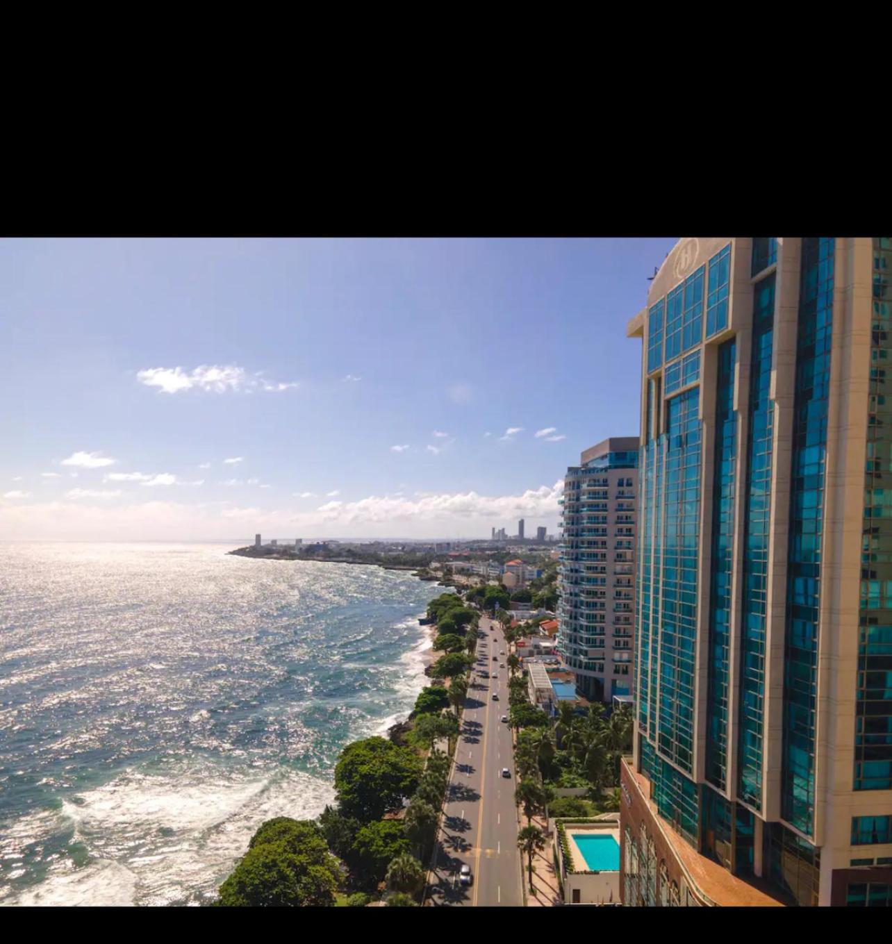 Spectacular Between The And The Sea Apartment