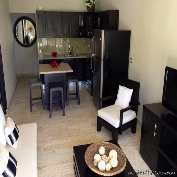 At Grand Laguna By Calisto Apartment