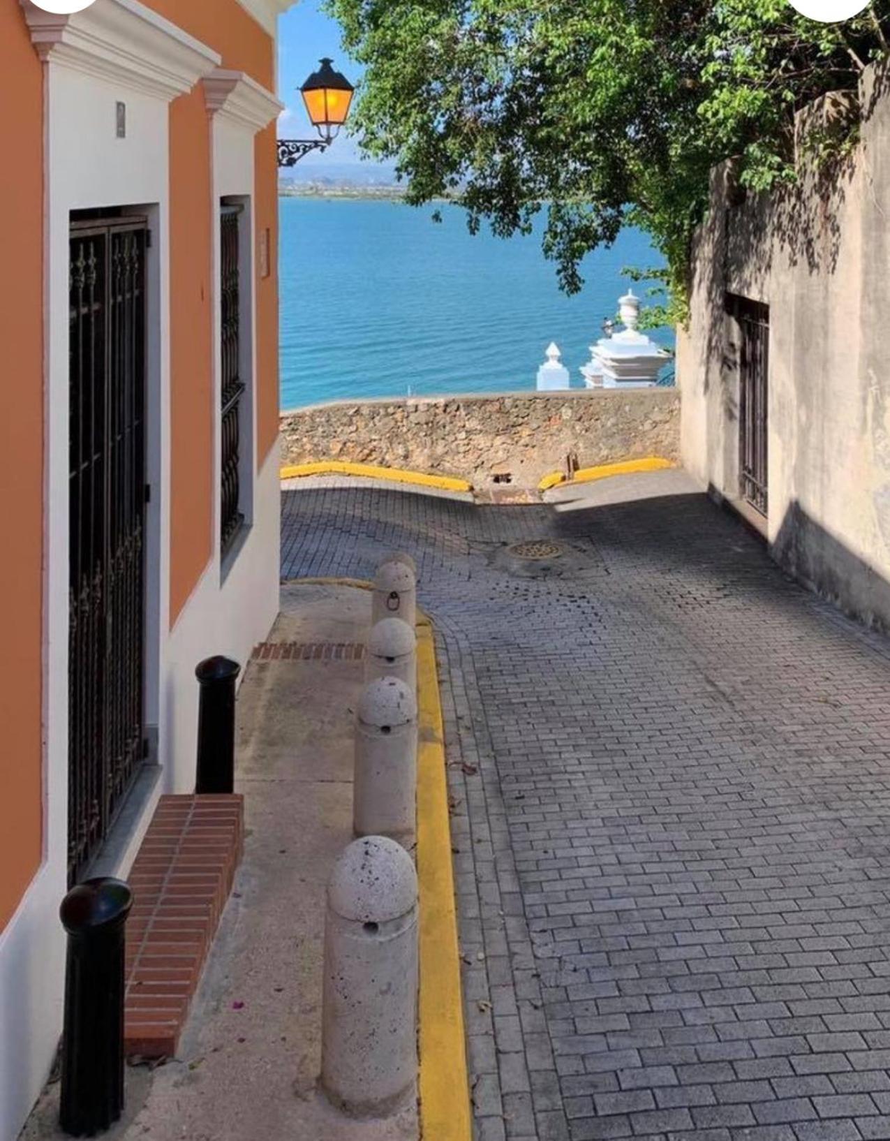 Spectacular Between The And The Sea Apartment