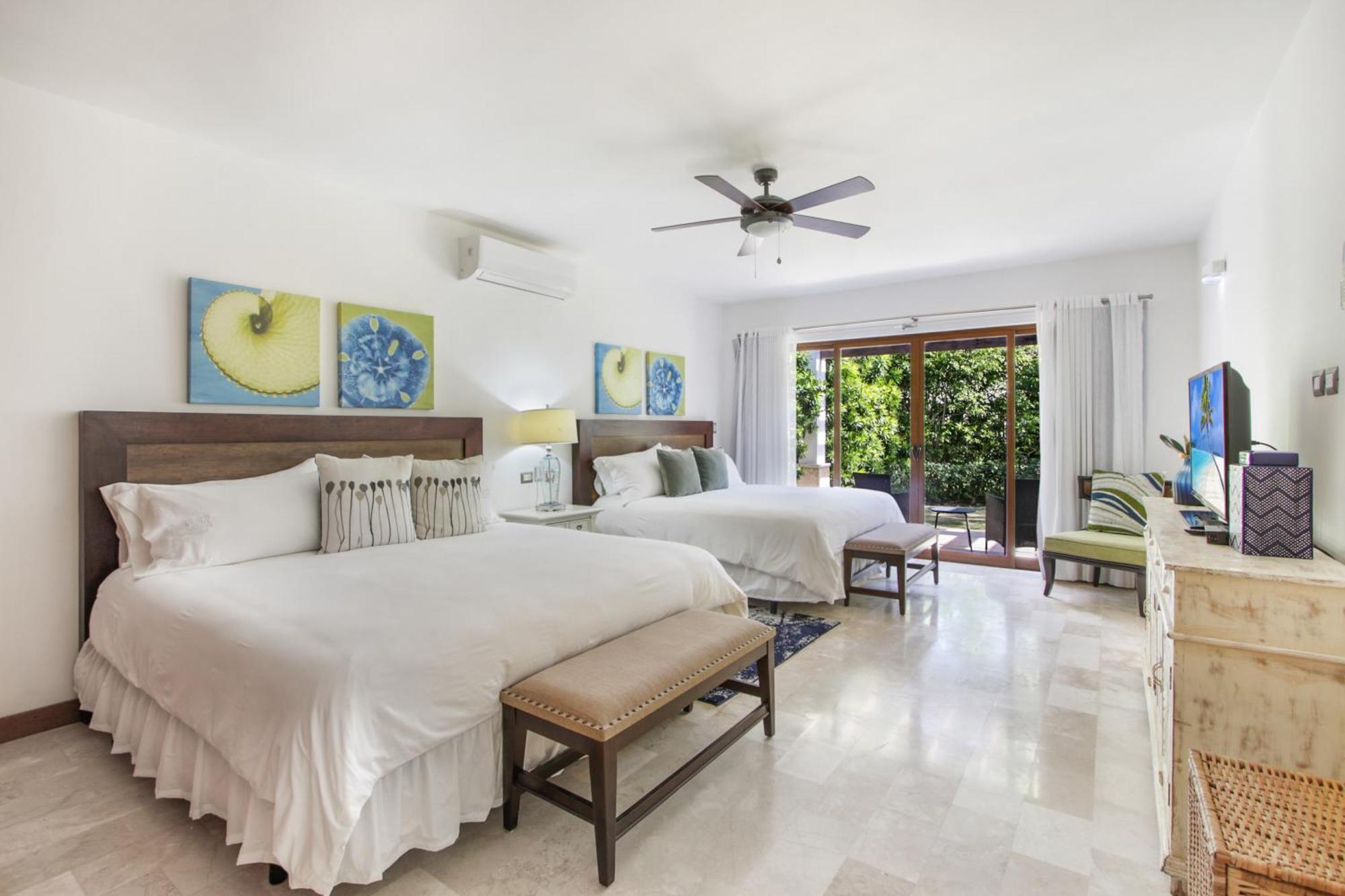 Stunning With Private Pool And Jacuzzi In Villa La Romana