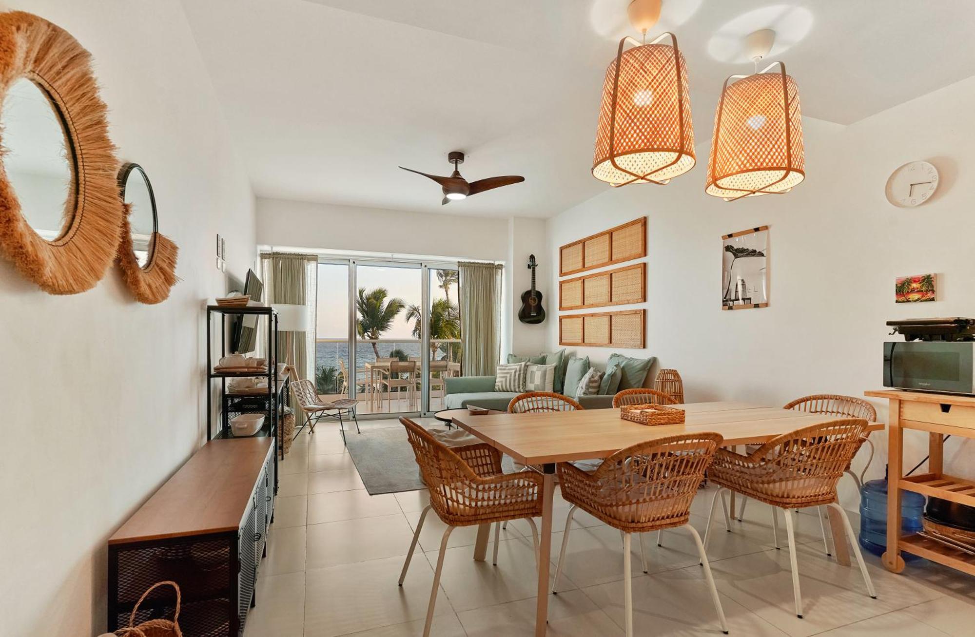 Aquarella Beachfront 2br Sunset
