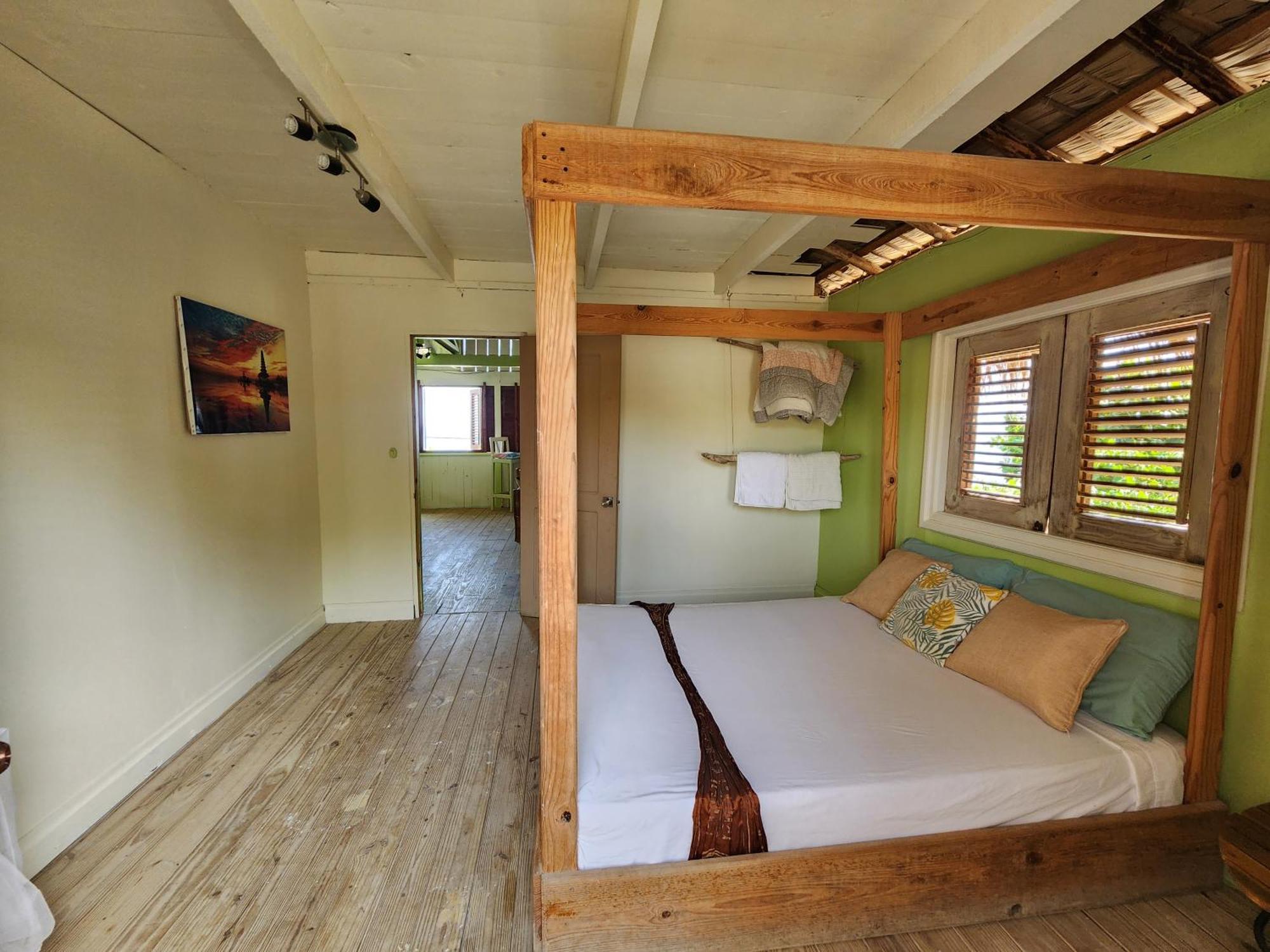 Lodge Tropic